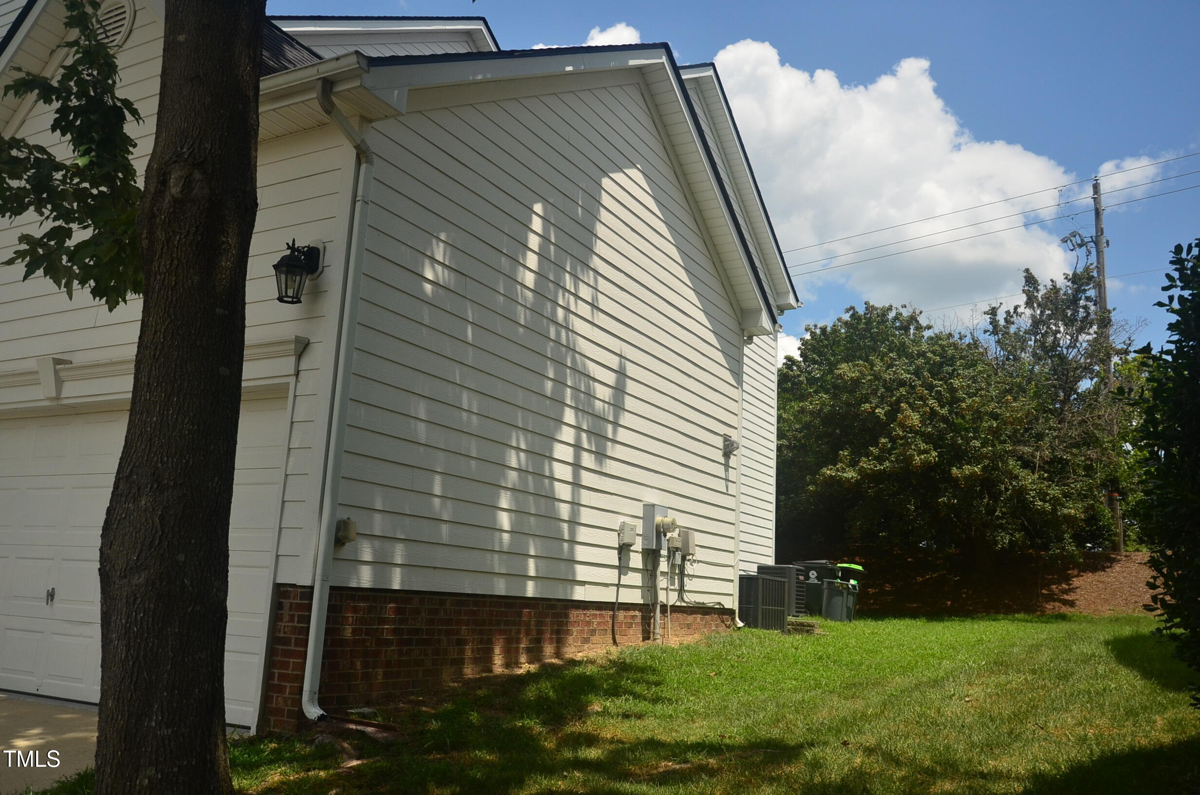 105 Troyer Place