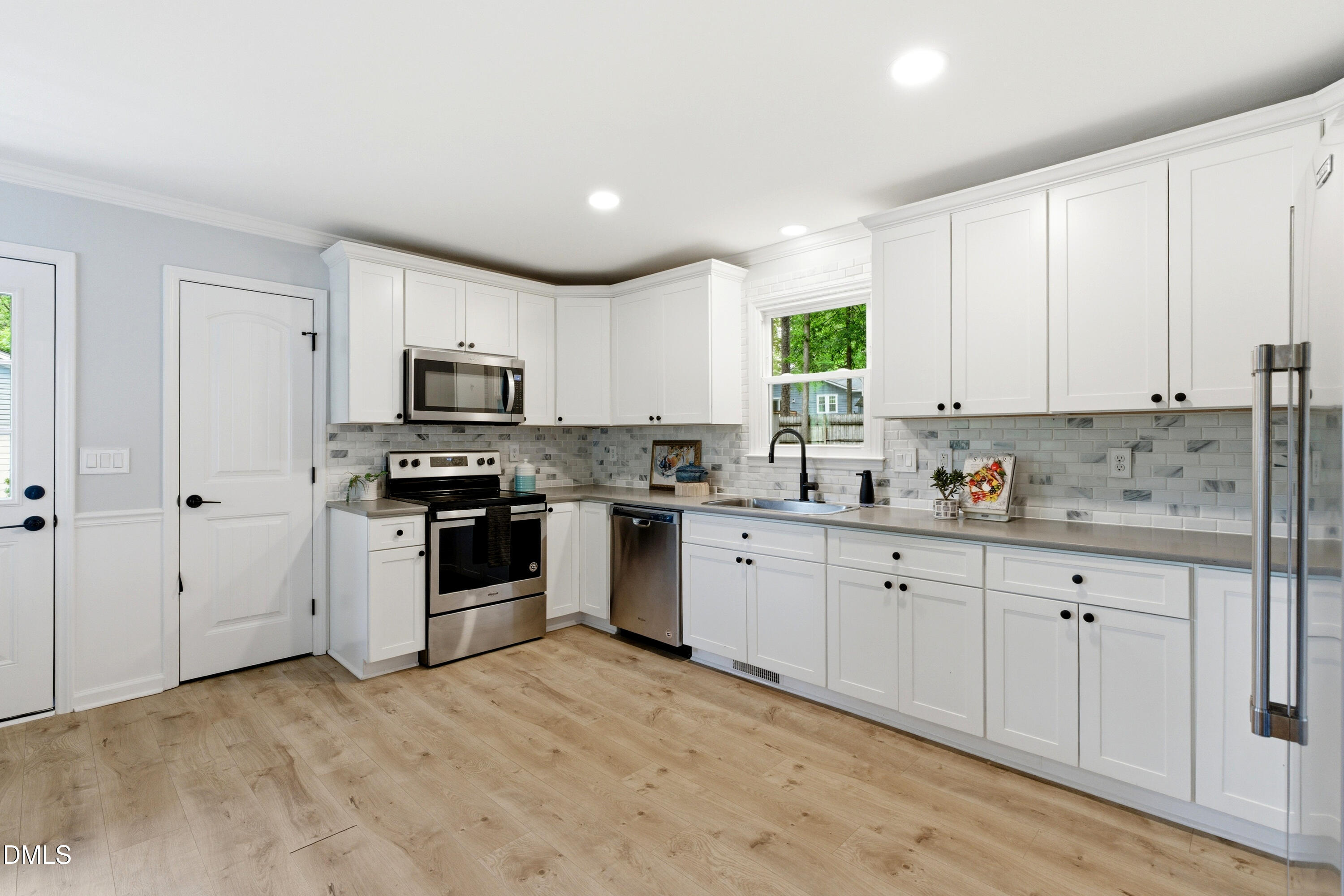 1634 Glengarry Drive