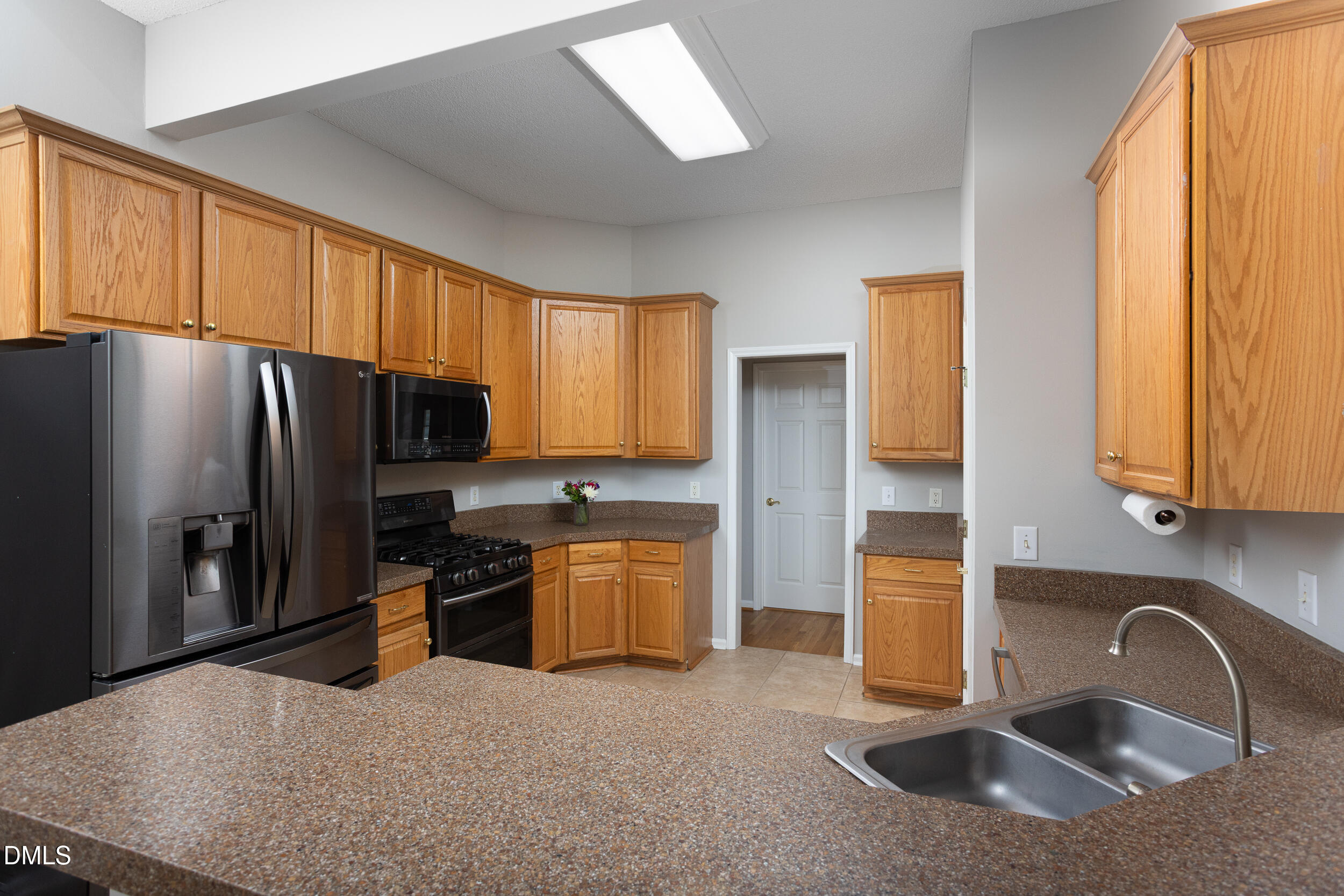 3425 Coach Lantern Avenue