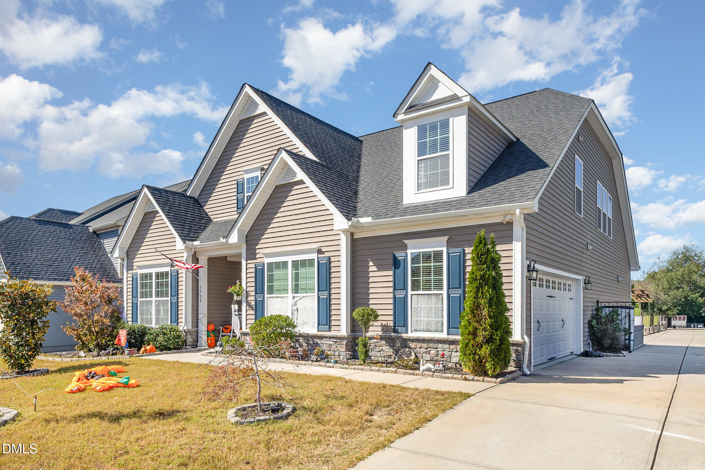 5509 Weathered Rock Court