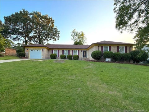 Photo of 5622 Weatherford Road, Fayetteville, NC 28303 (MLS # LP766423)