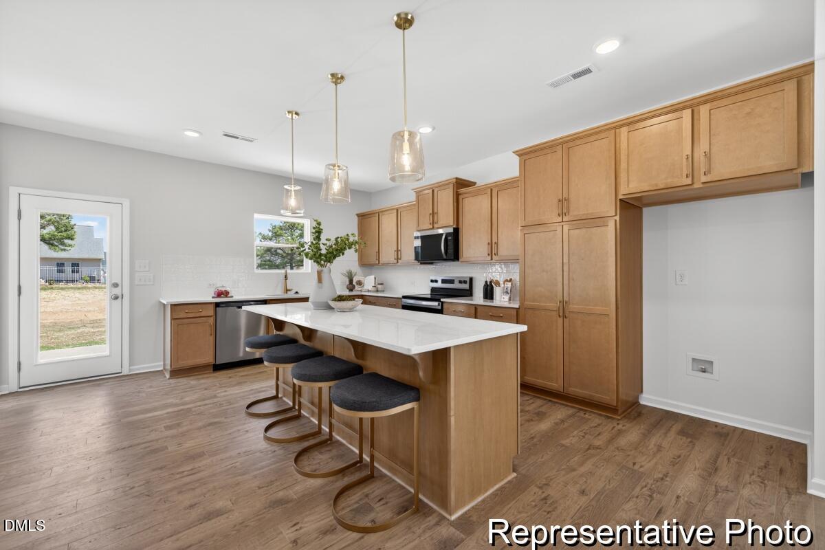 421 Plentiful Way 111