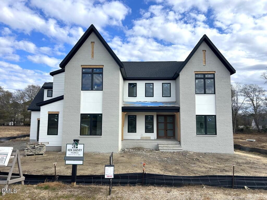 5841 Carriage Gate Drive