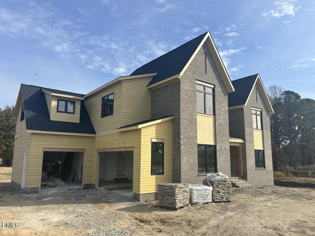 5841 Carriage Gate Drive