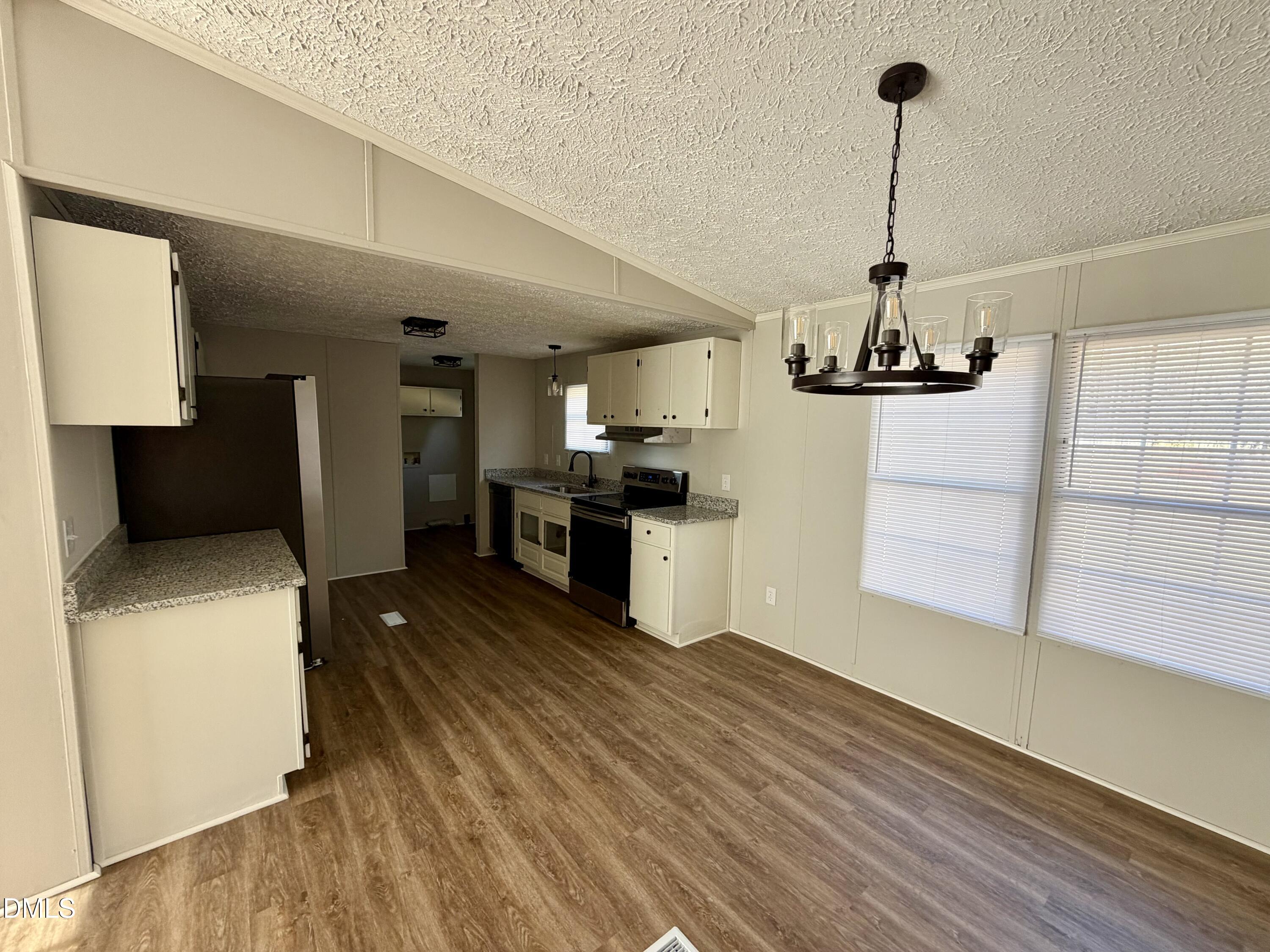 2000 Woods Crossroads Road