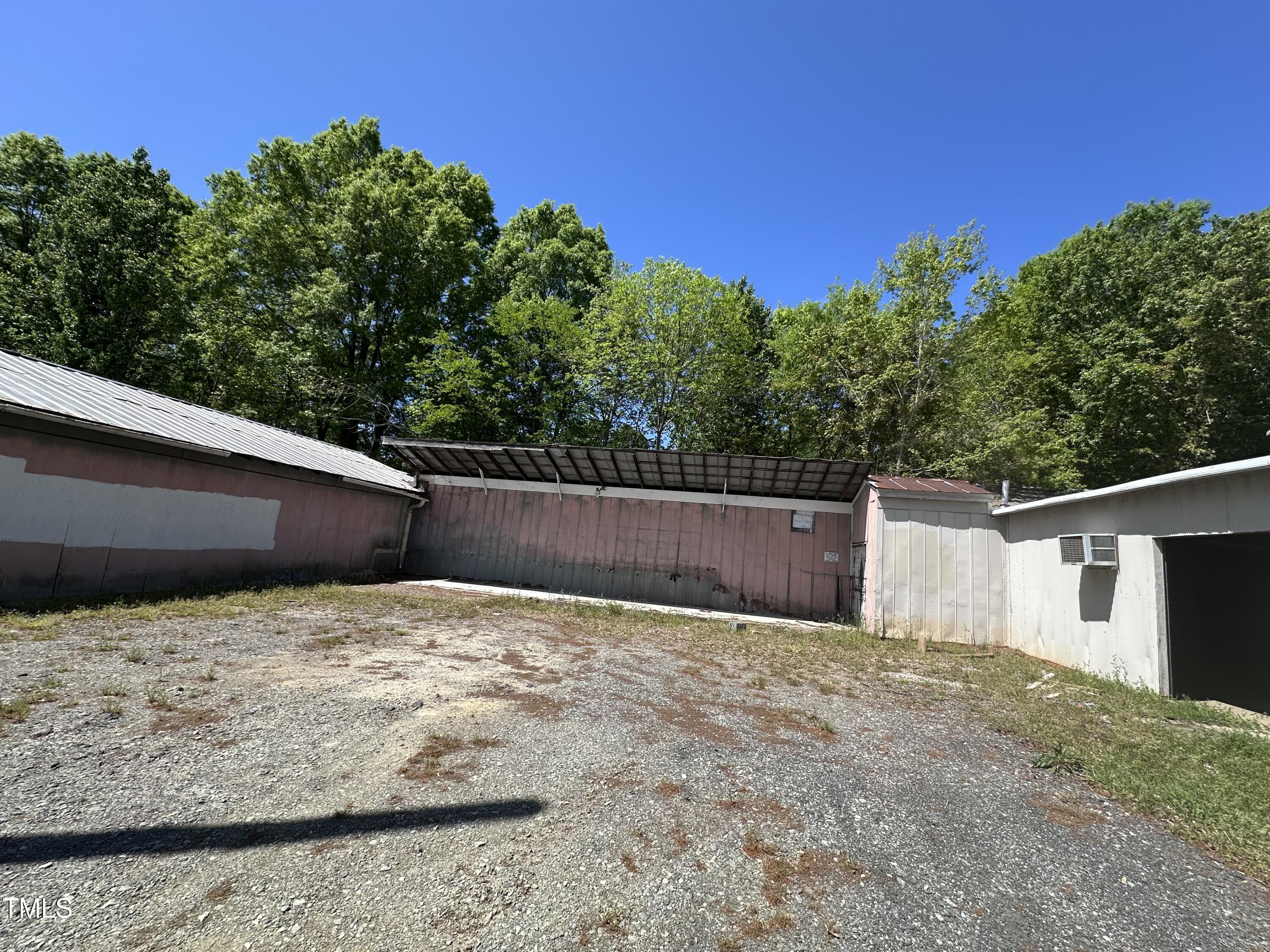 300 Guthrie Street