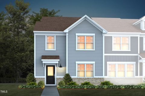 Townhouse in Fuquay Varina NC 415 Parker Sta Avenue.jpg