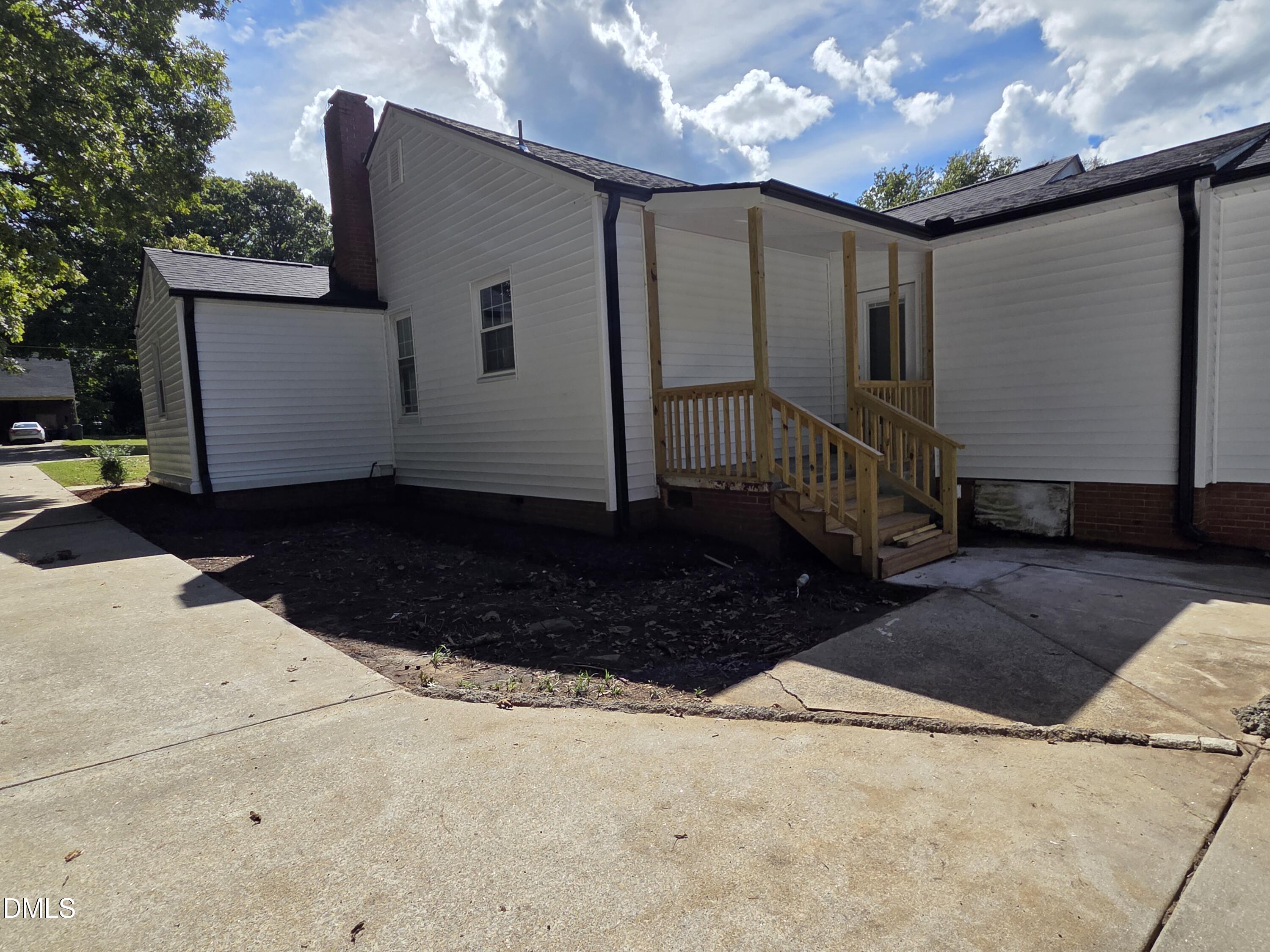 1530 Oakdale Circle