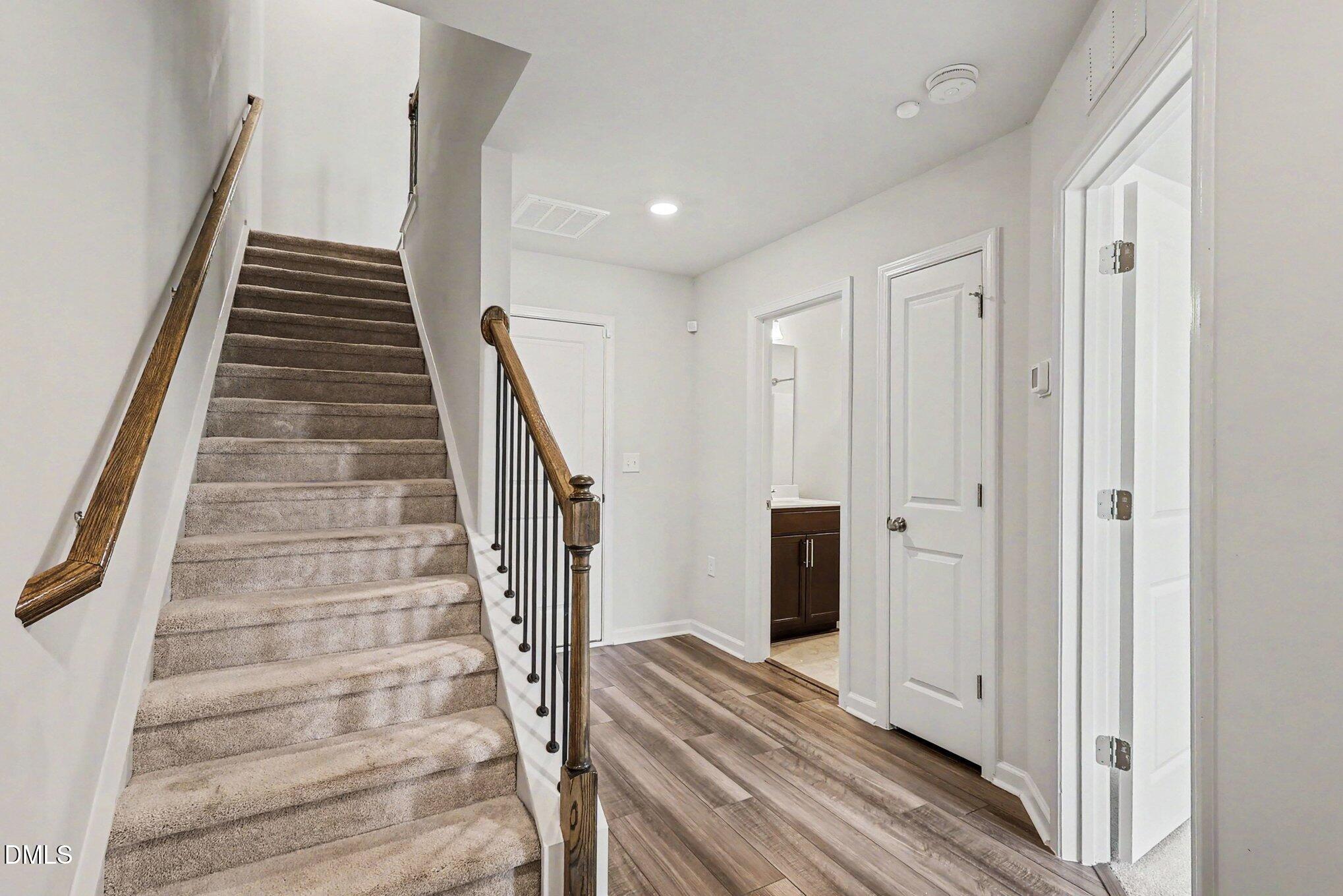 2541 Kasota Lane