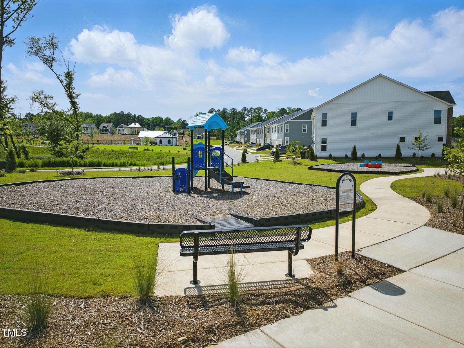 307 Chesapeake Commons Street 100