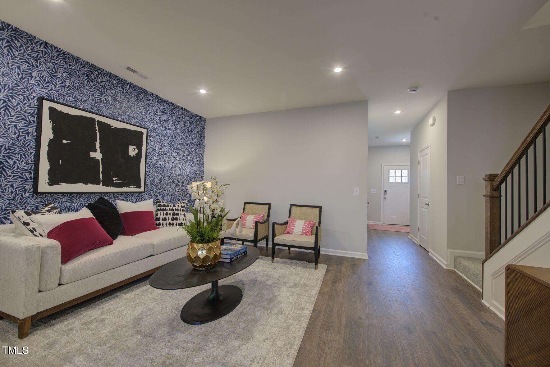 1227 Bessie Court