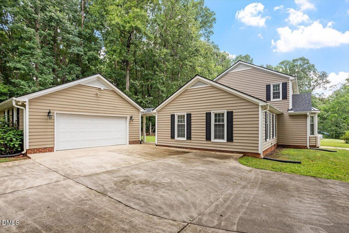 119 E Stratford Drive