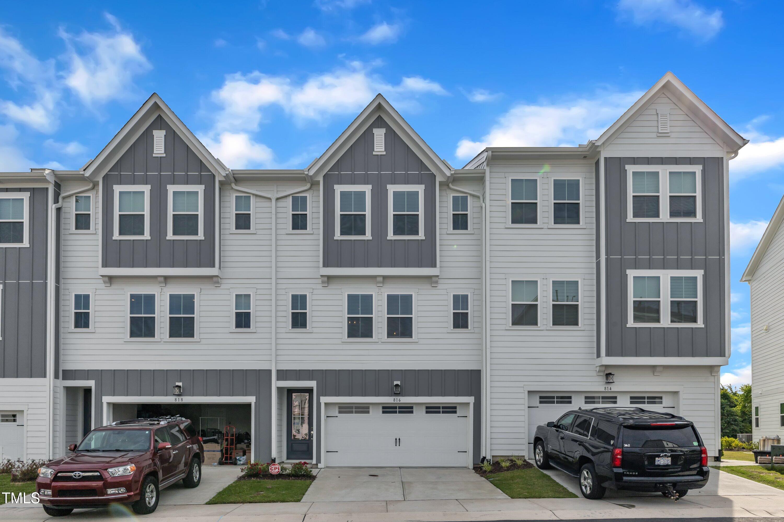 816 Lilyquist Way