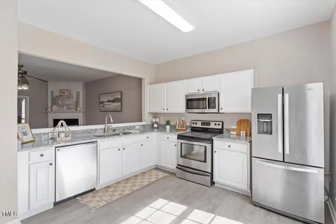 MLS: 10064208