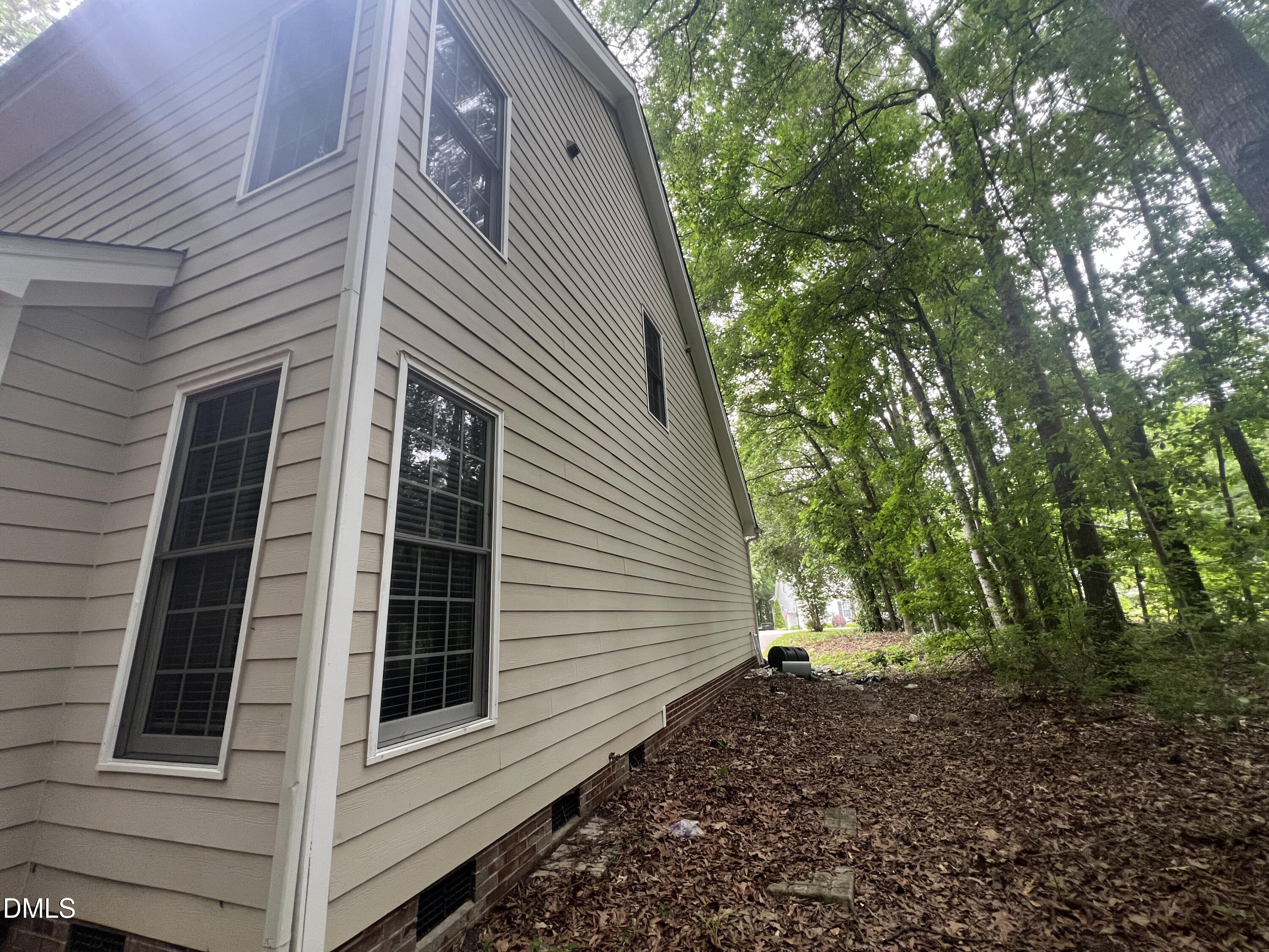 109 Brampton Circle