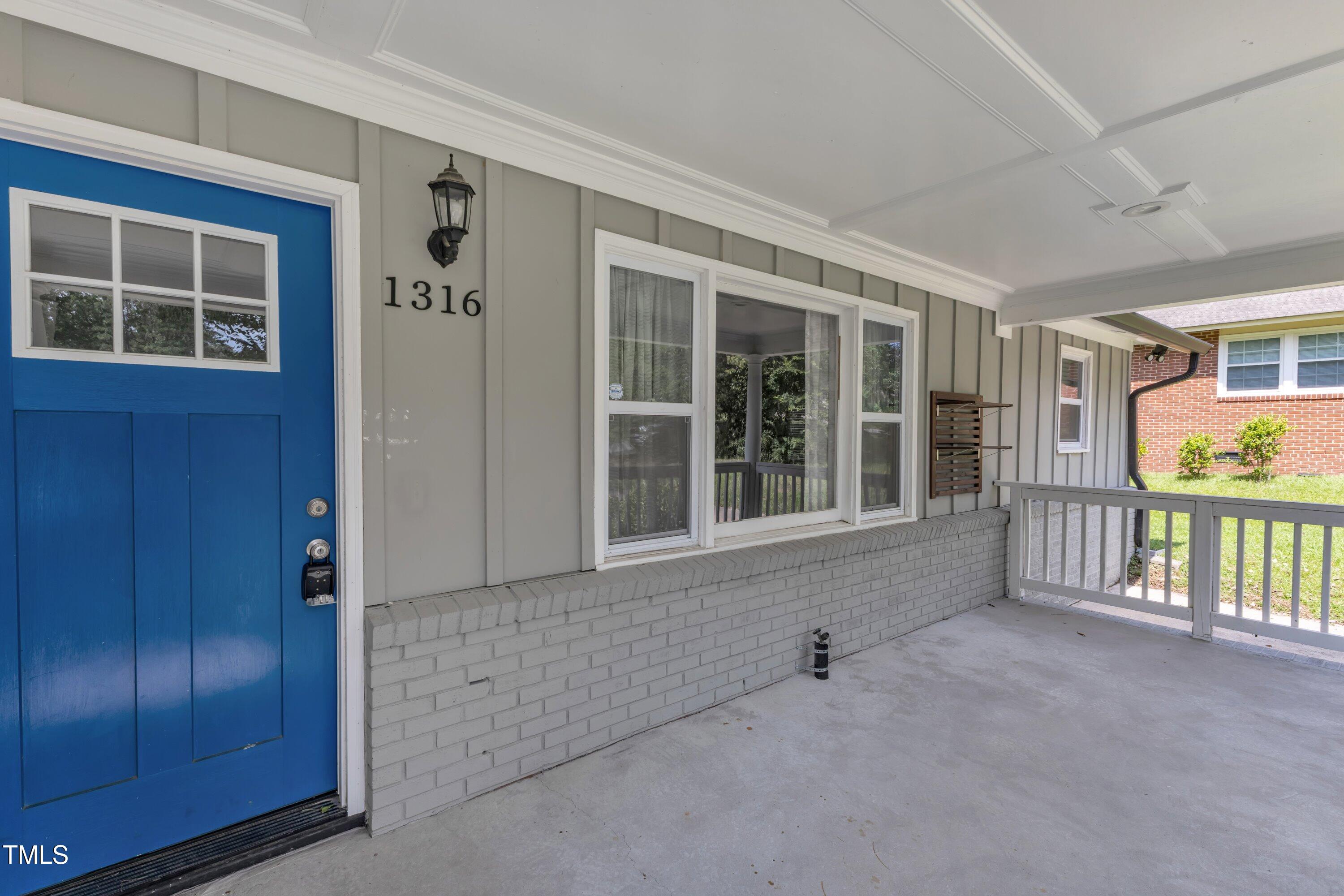 1316 Foxrun Drive