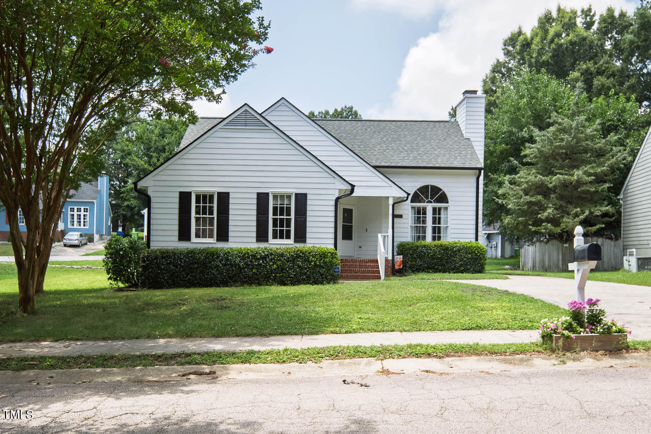 2425 Fields Of Broadlands Drive
