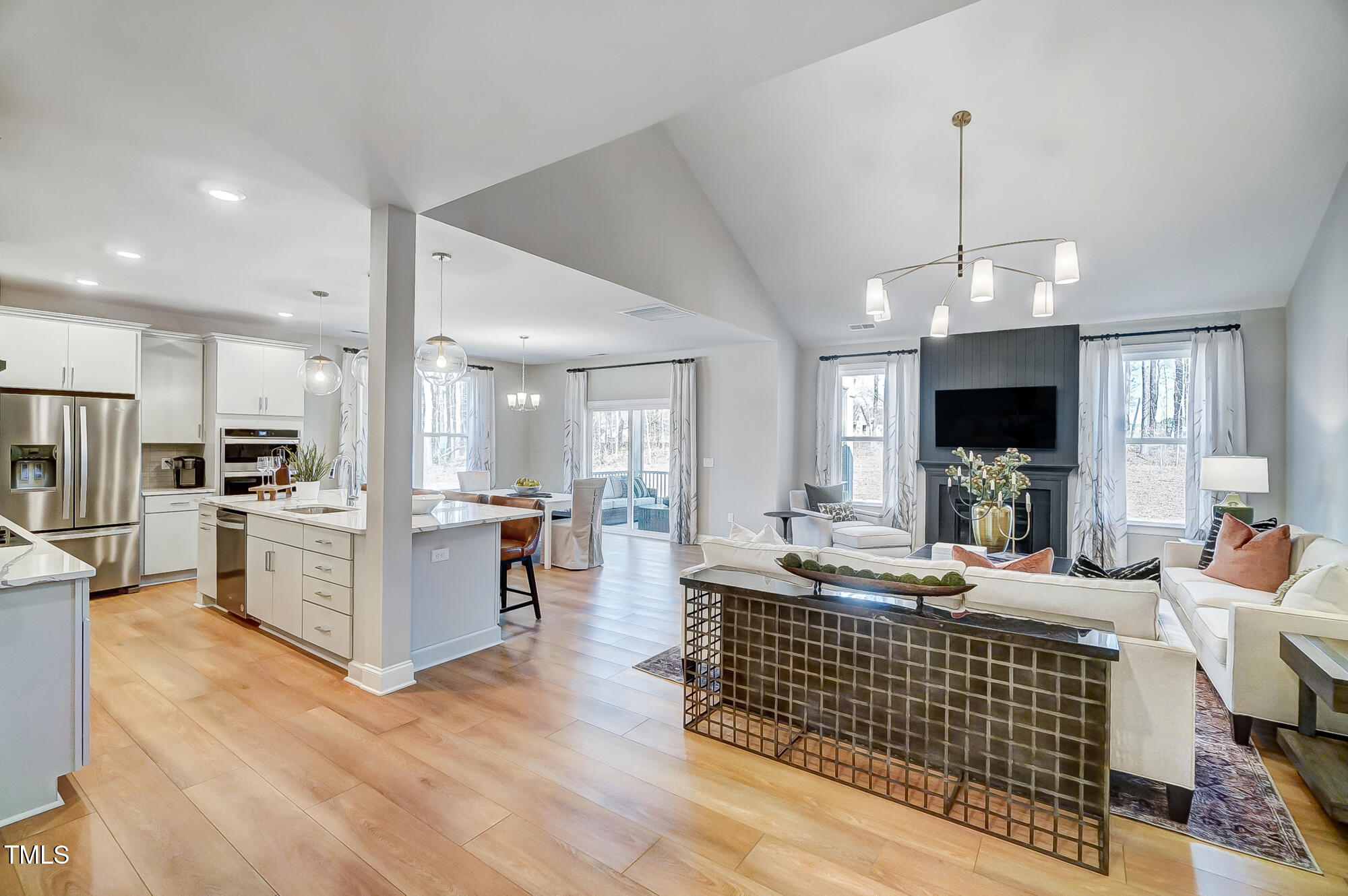 67 Rice Road 01