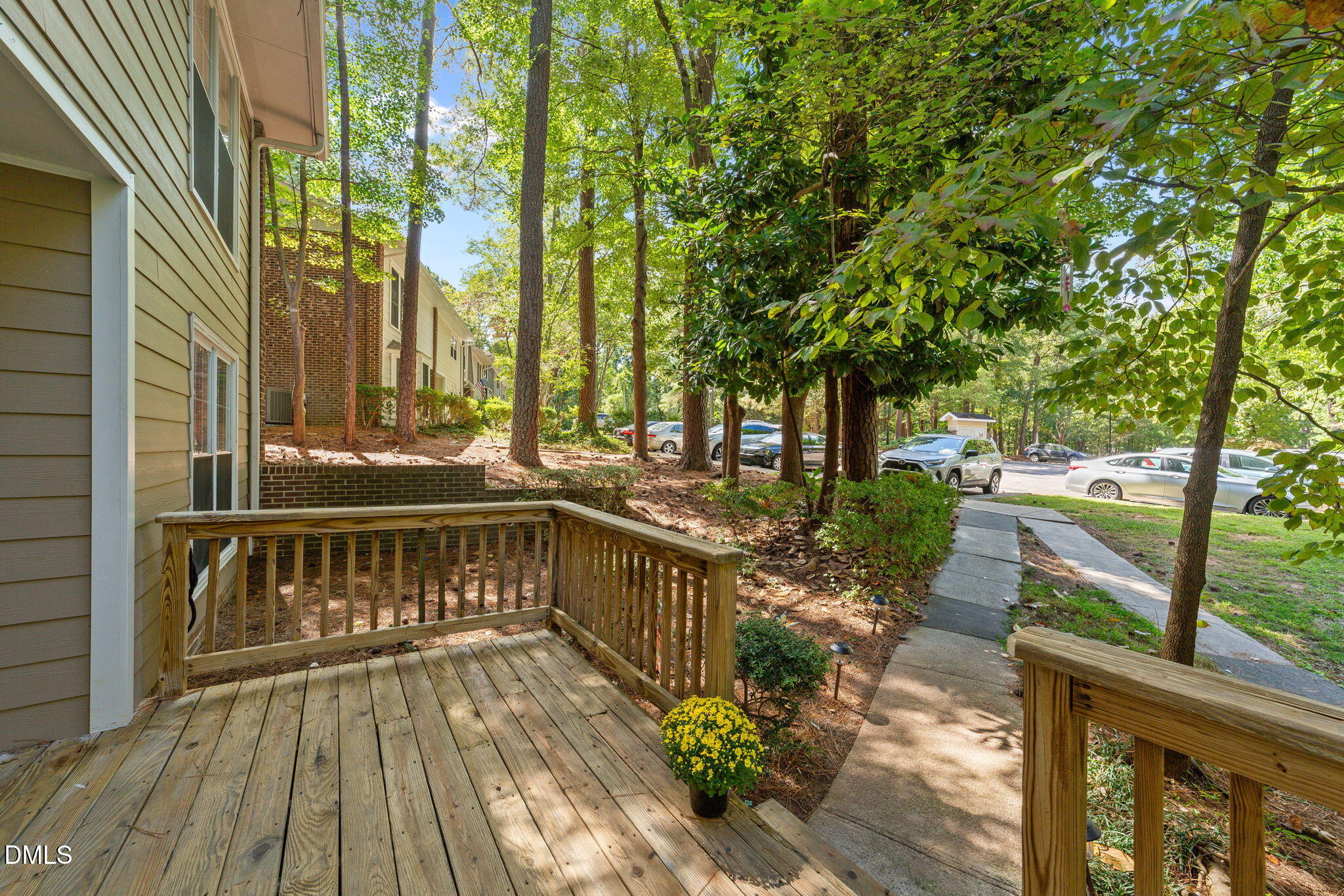 6016 Dixon Drive