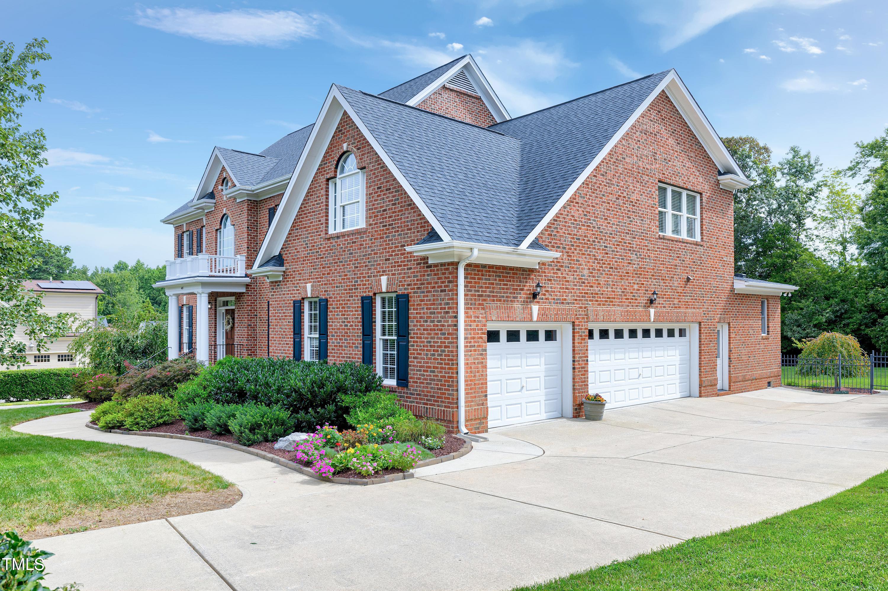 401 Felspar Way