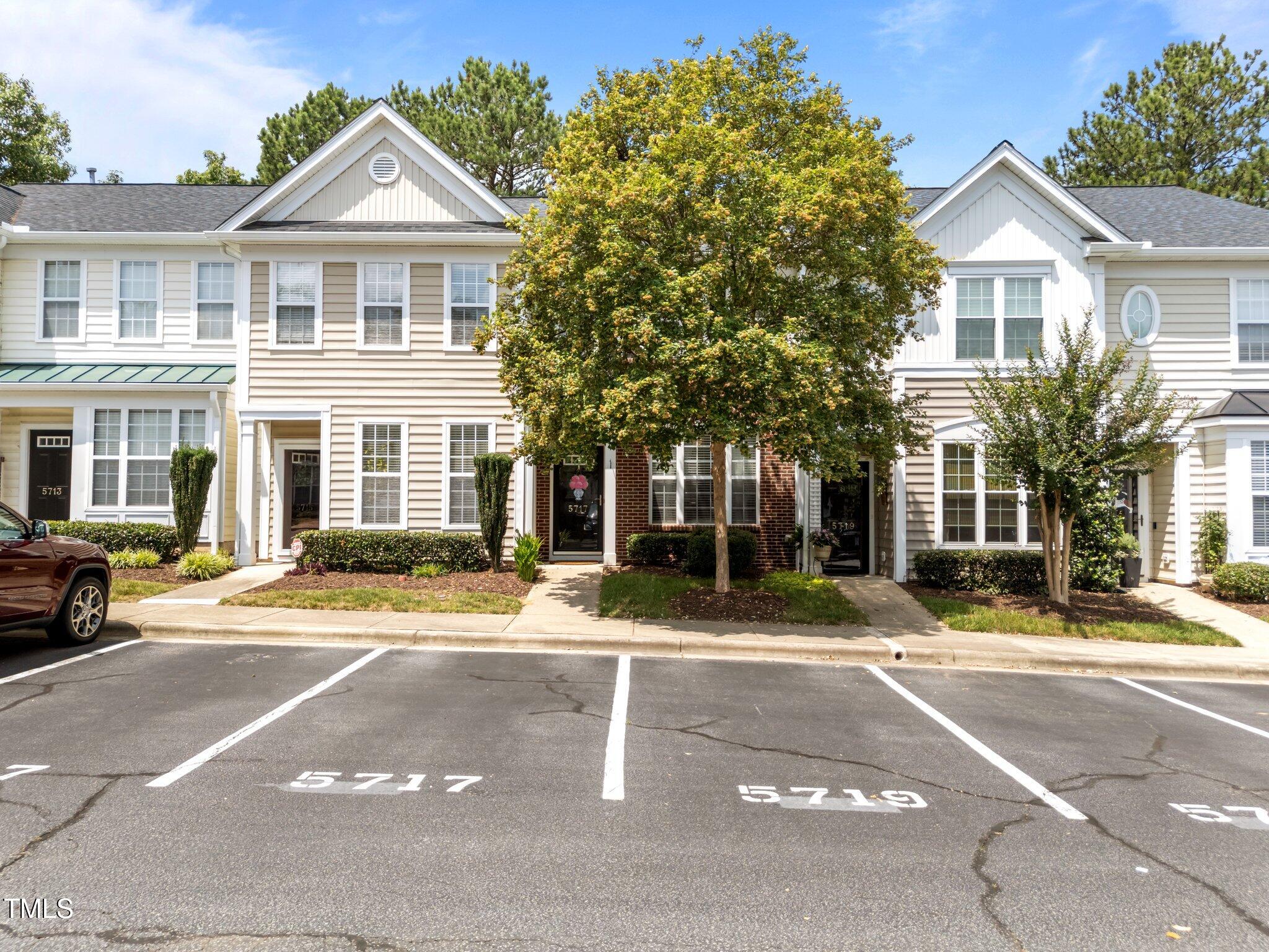 5717 Corbon Crest Lane