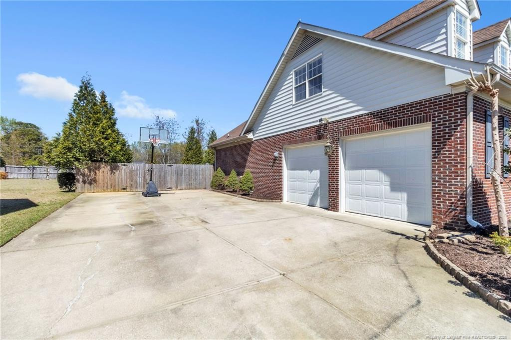 3734 Lockerbie Court