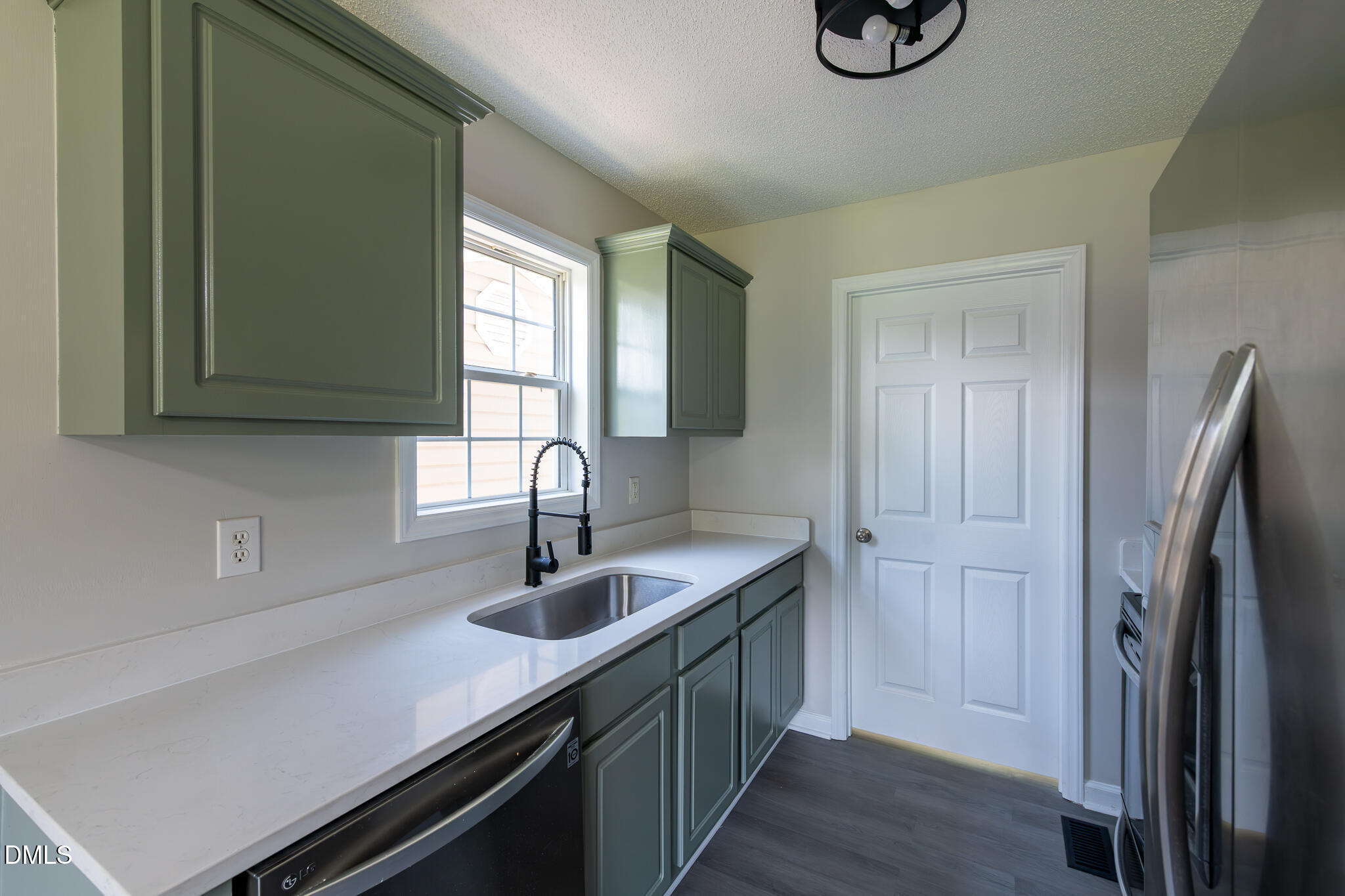 26 Weatherspoon Lane