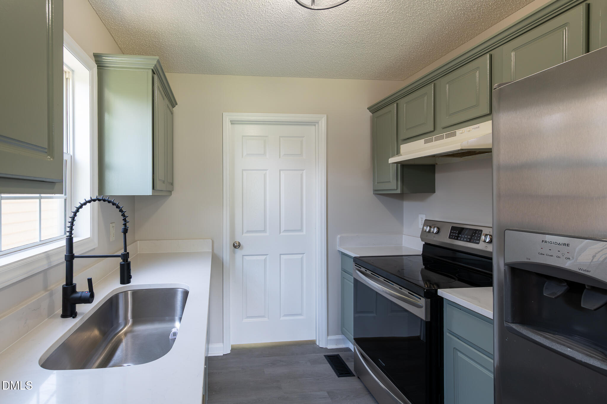26 Weatherspoon Lane