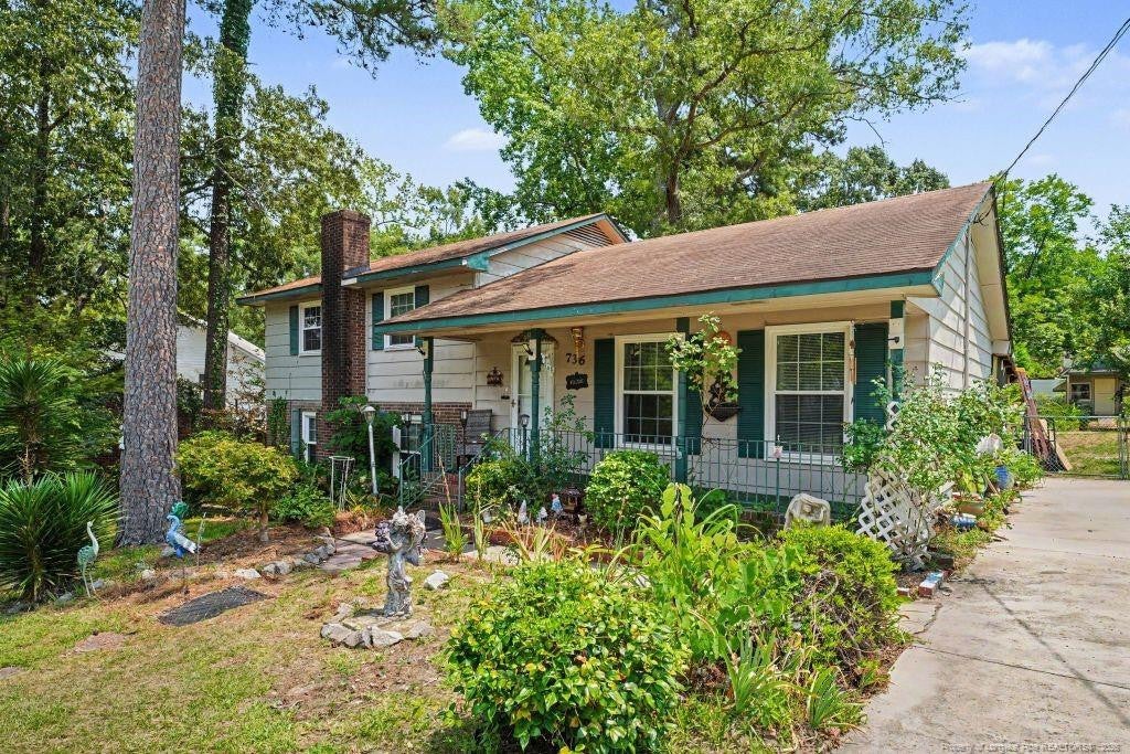 736 Rockwood Drive