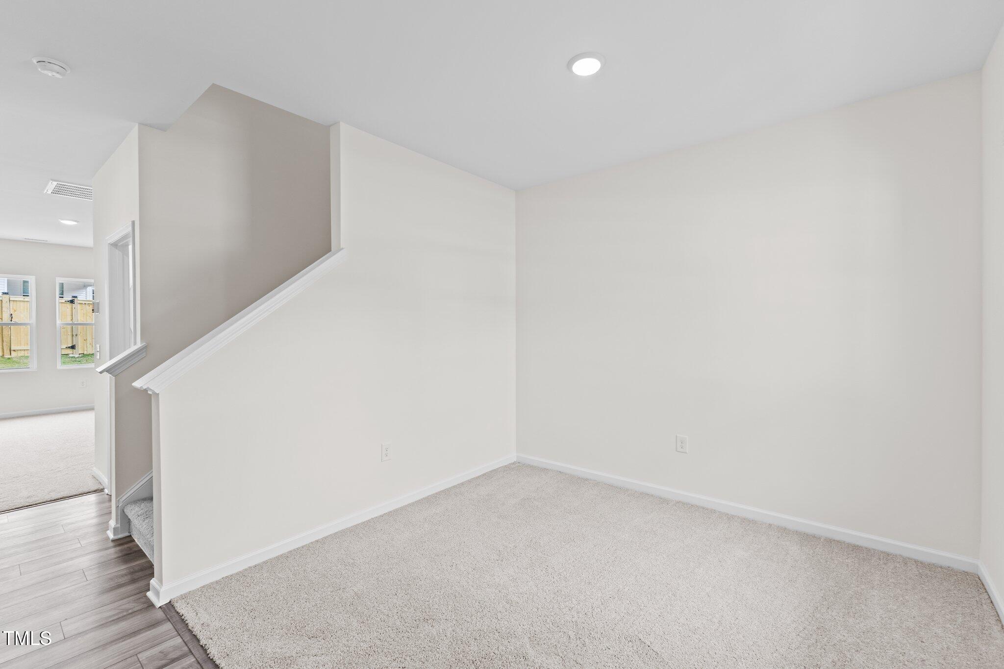 109 Gladstone Loop