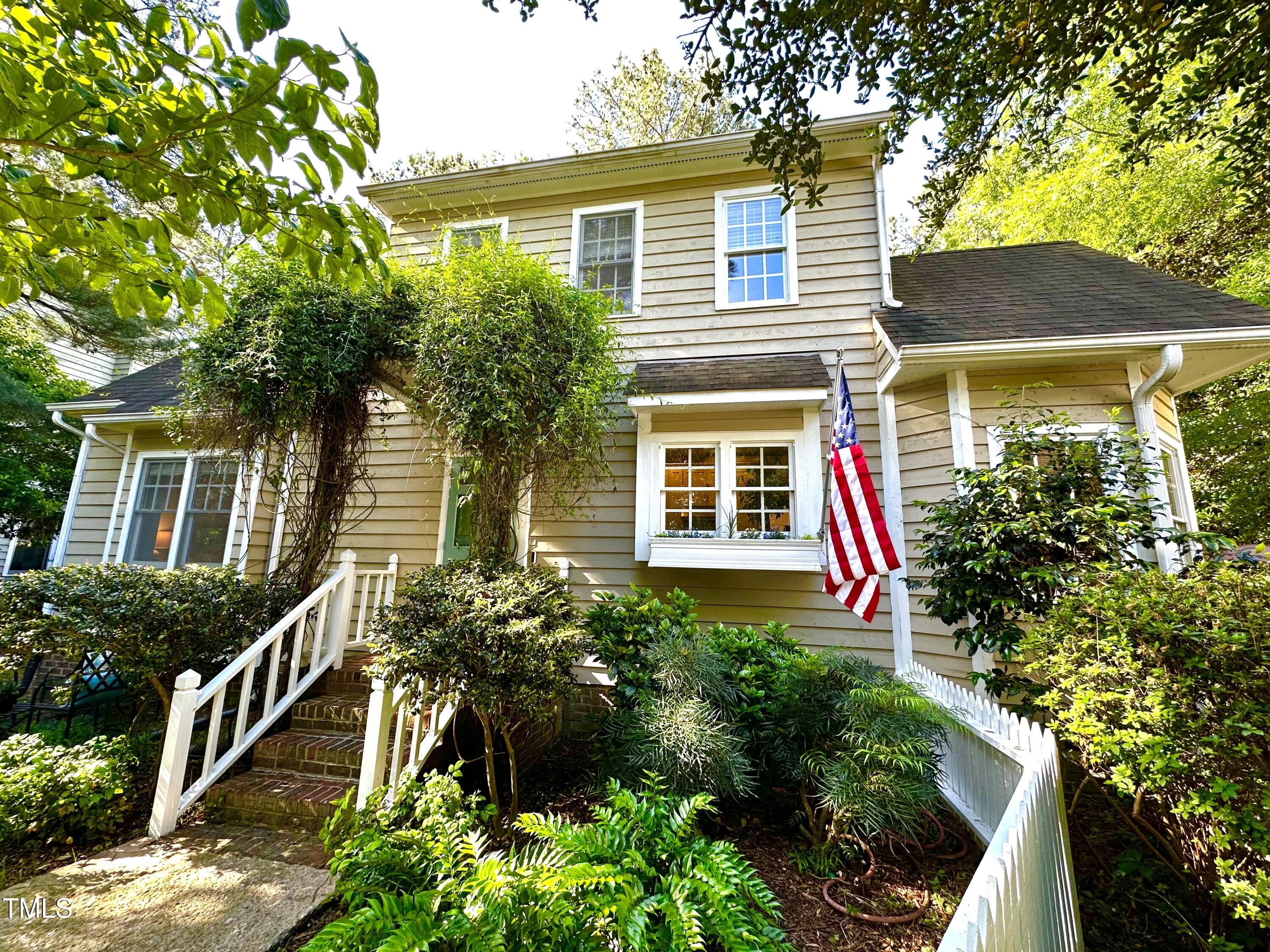 1712 Briarforest Place