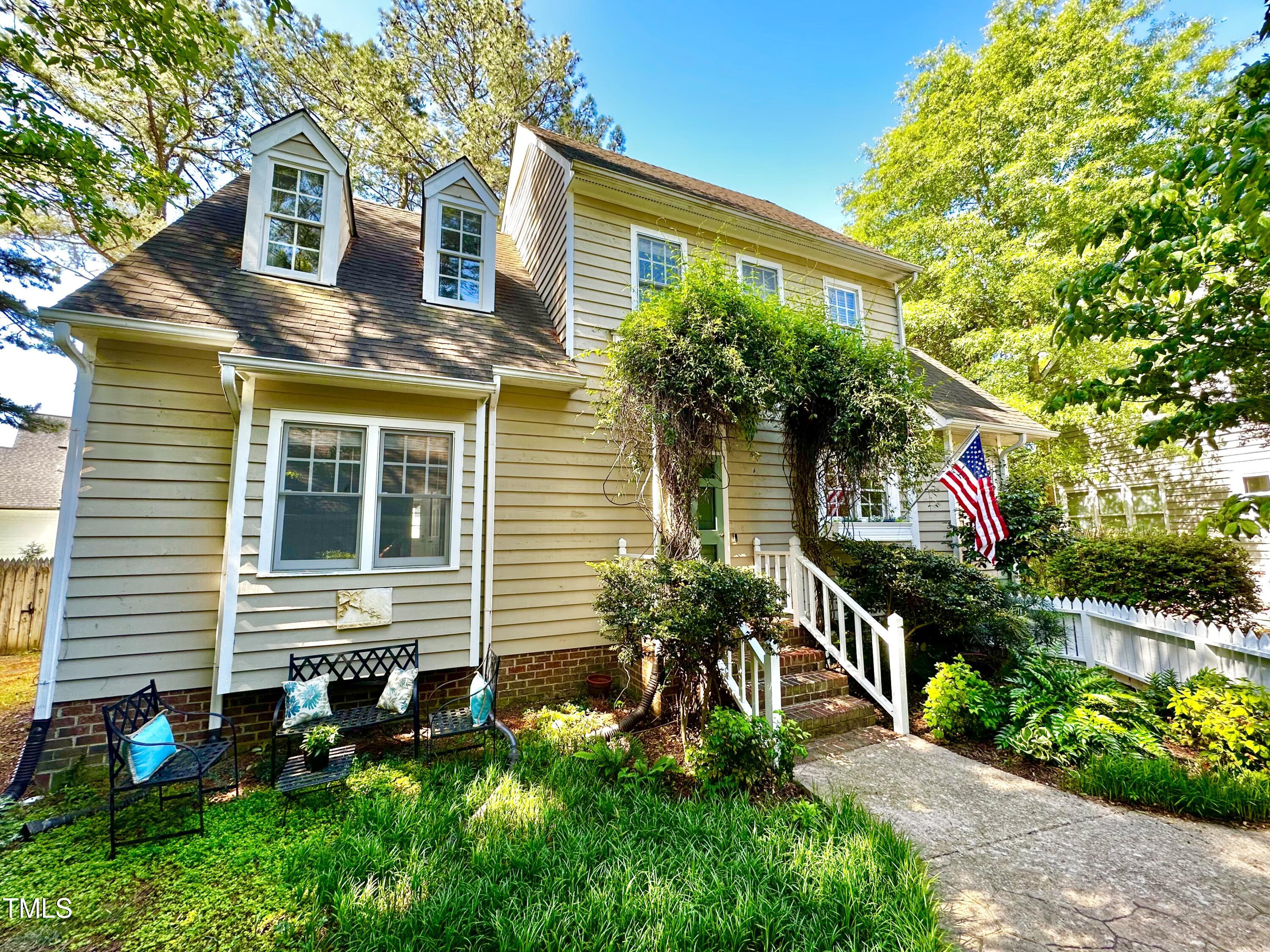 1712 Briarforest Place