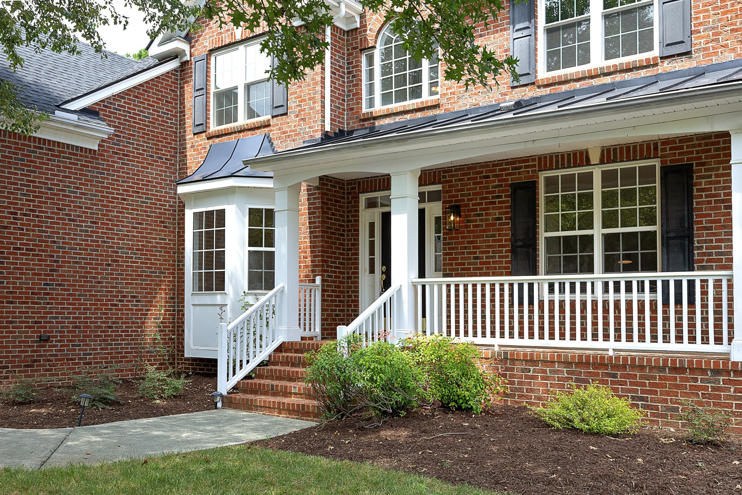 1015 Goldenview Court