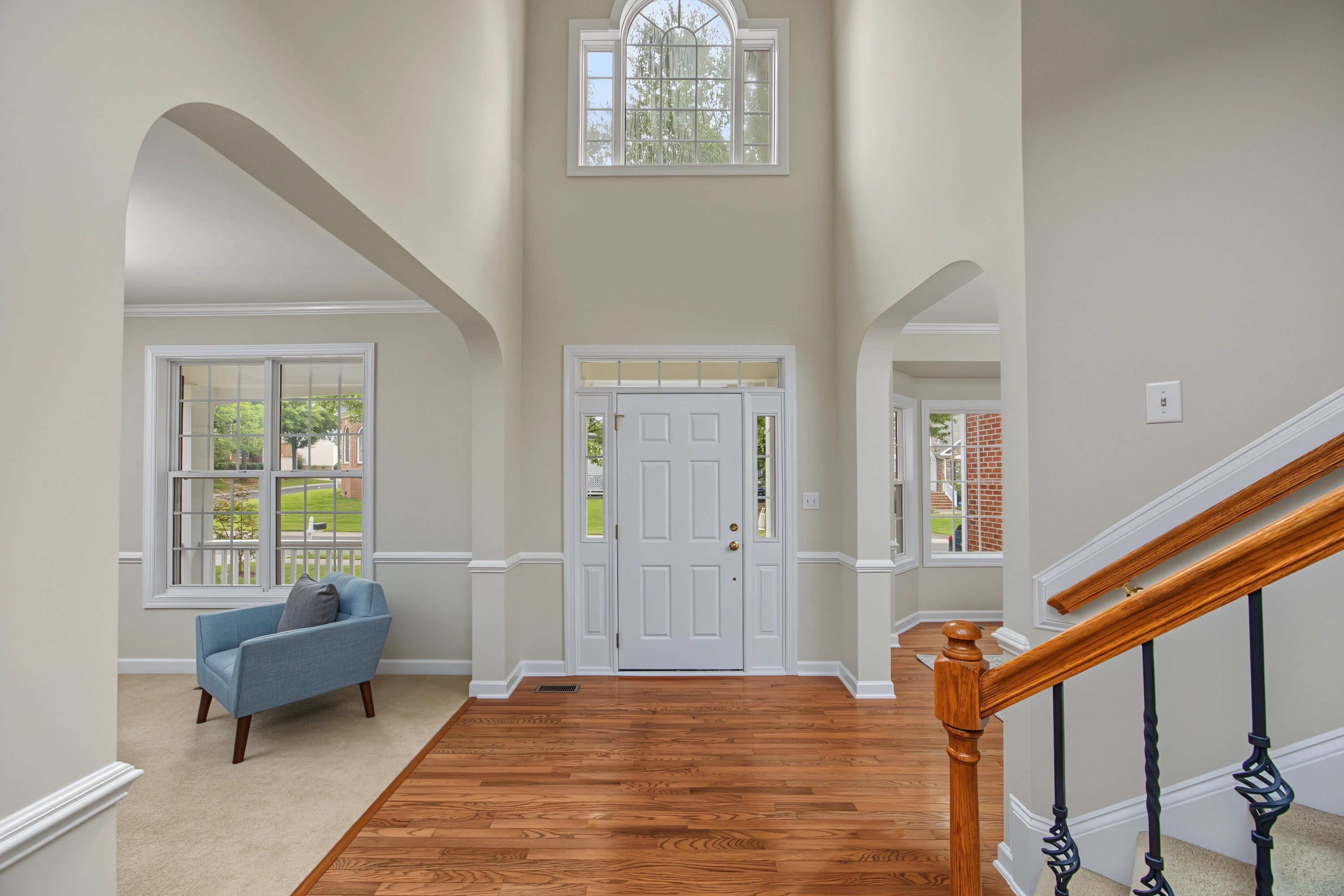 1015 Goldenview Court