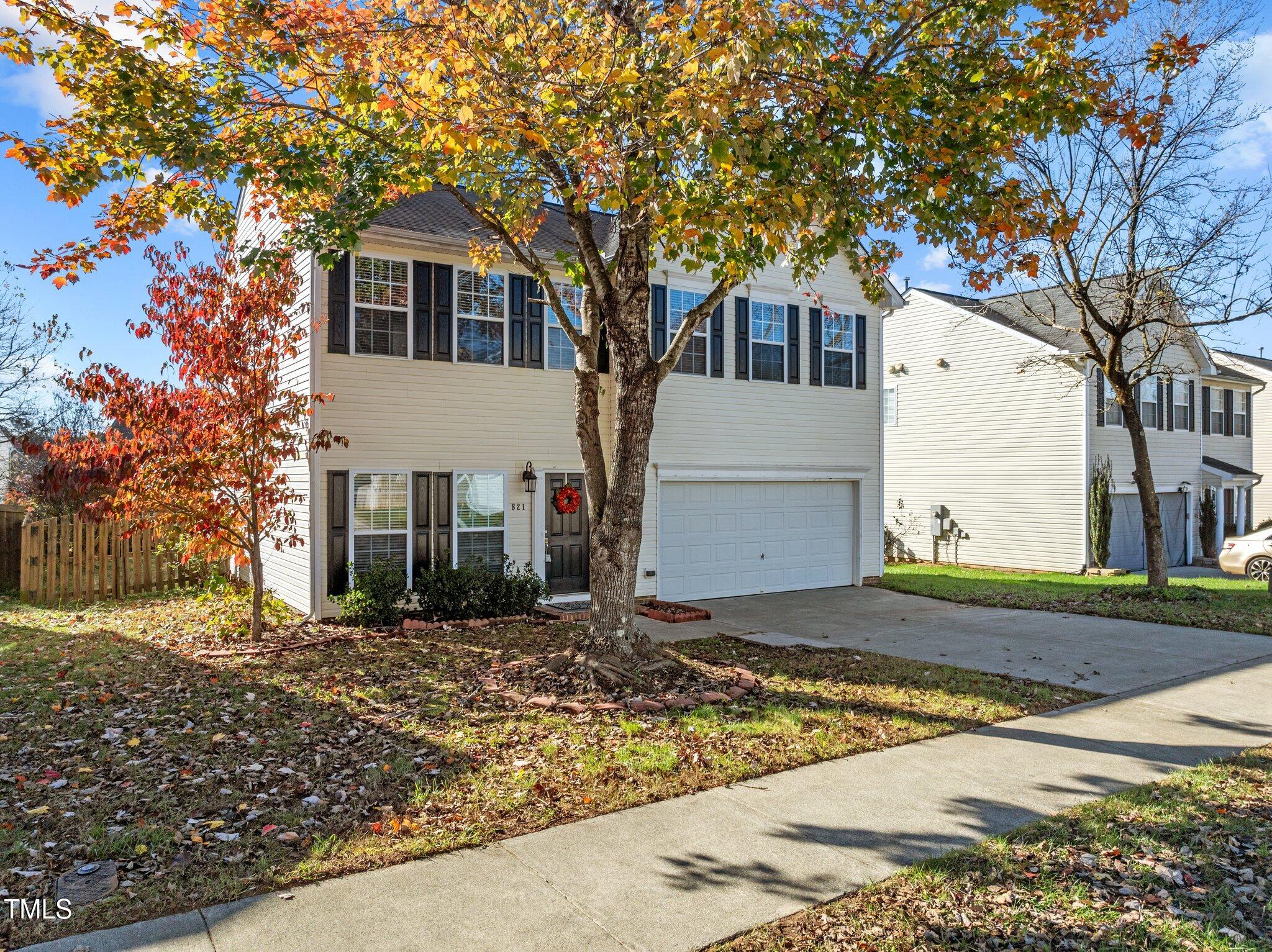 821 Stackhurst Way