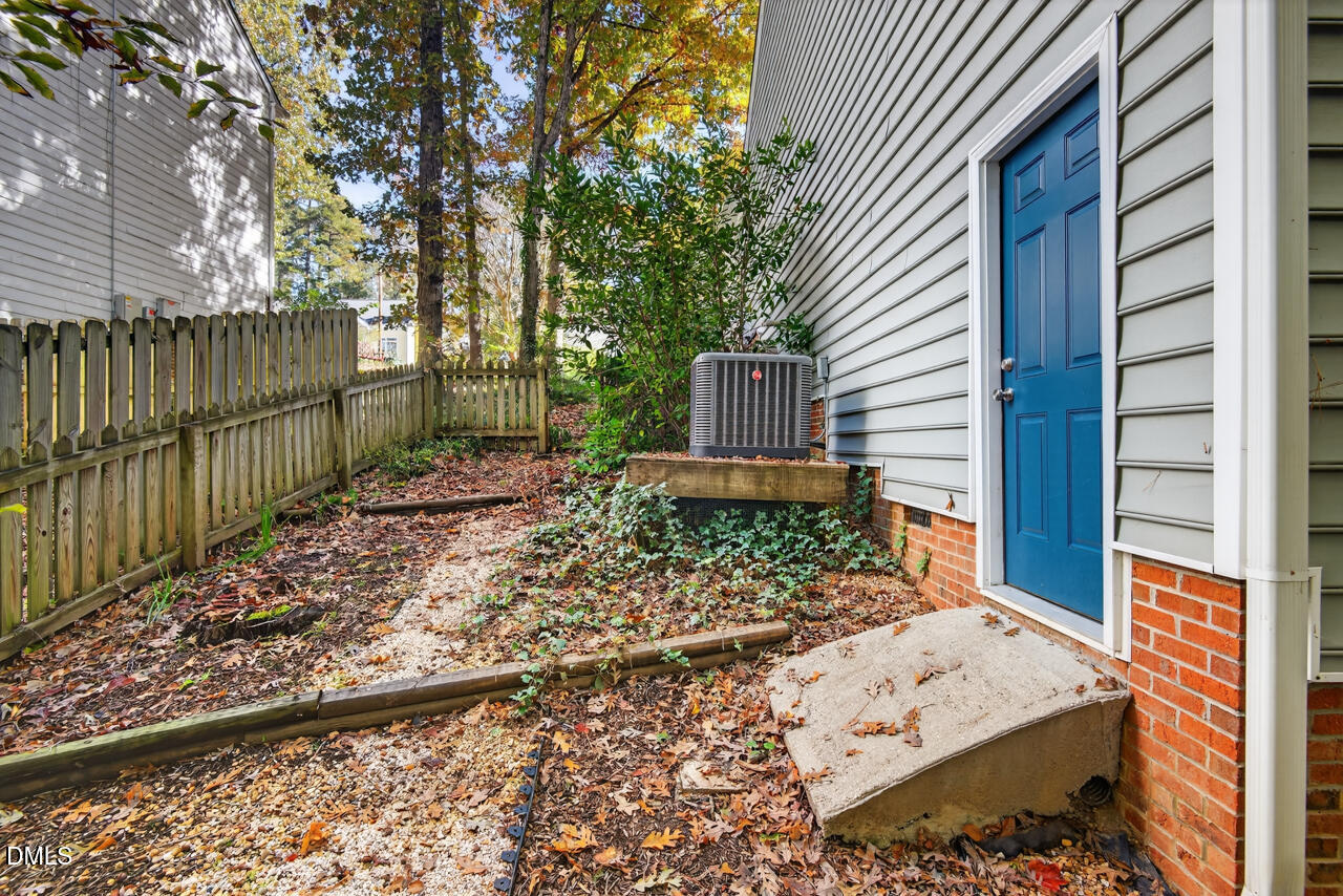 Durham, North Carolina 27713, United States, 4 Bedrooms Bedrooms, ,3 BathroomsBathrooms,Residential,Active,239868