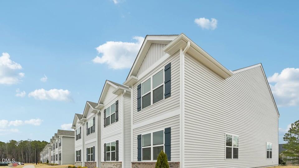 5818 Brambleberry Way