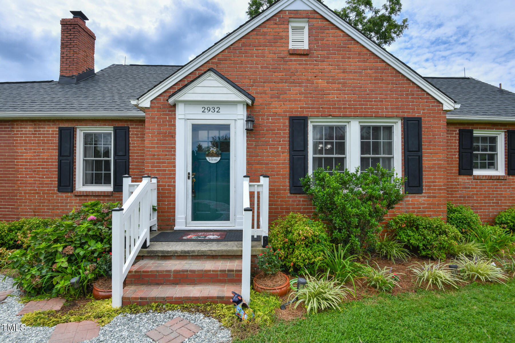 2932 Gwyn Road