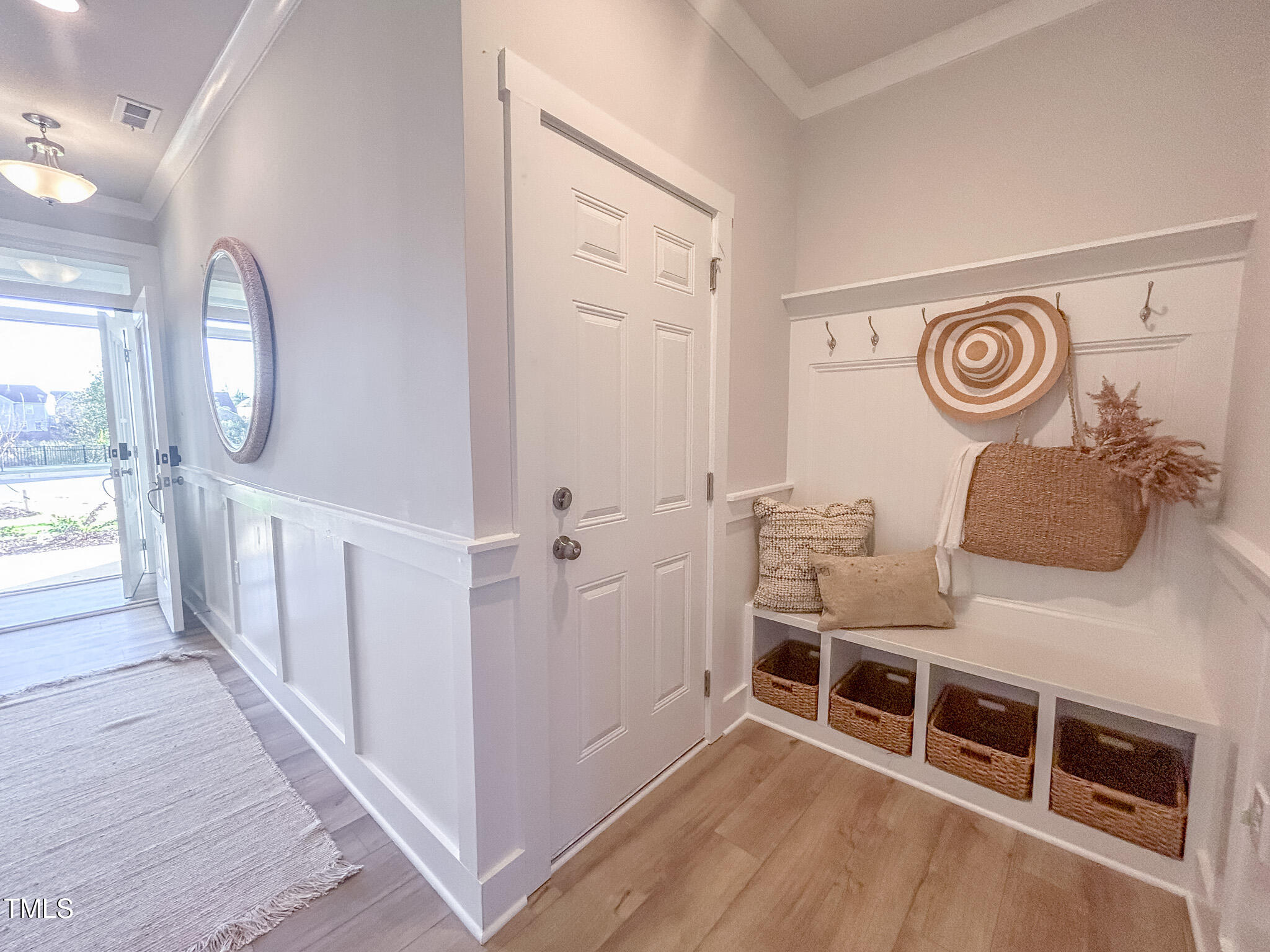 217 Pond Vw Court 7