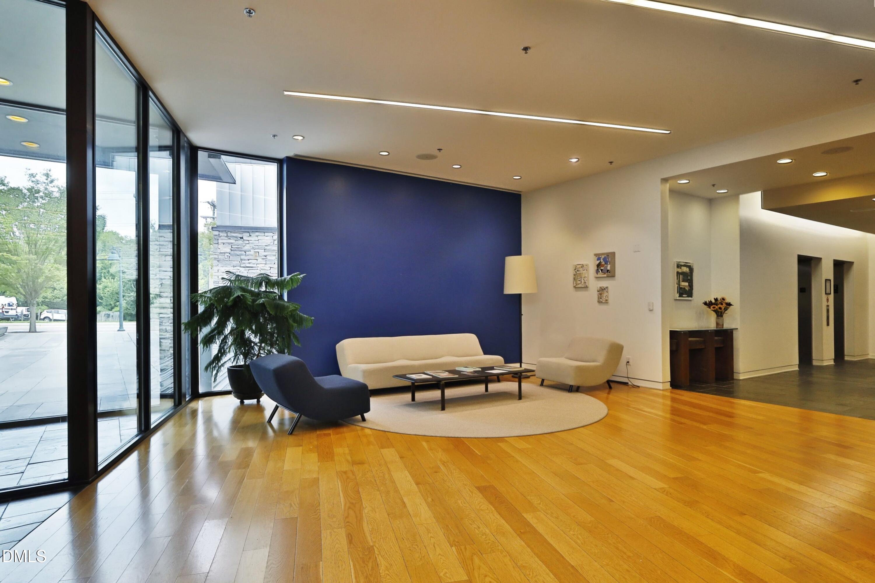 601 W Rosemary Street Unit 905