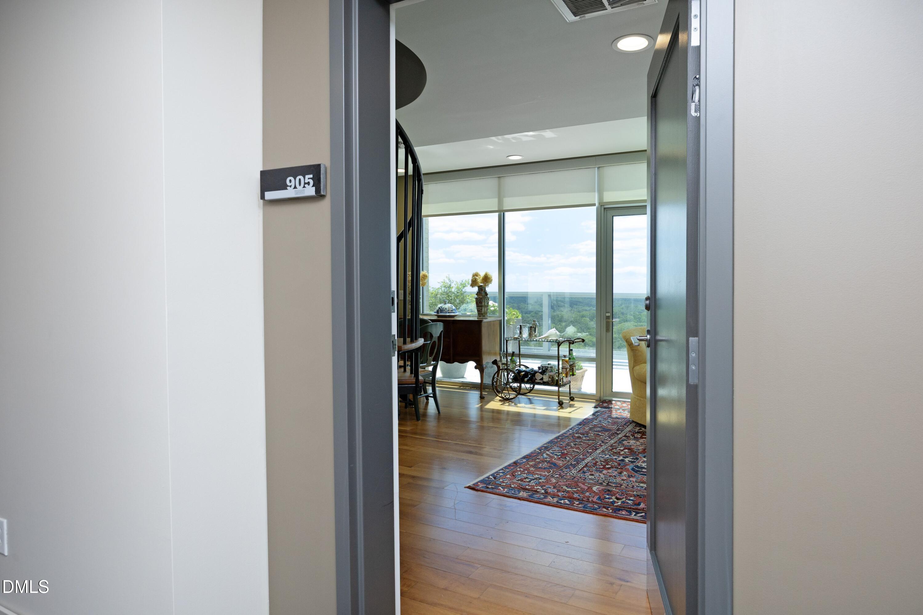 601 W Rosemary Street Unit 905