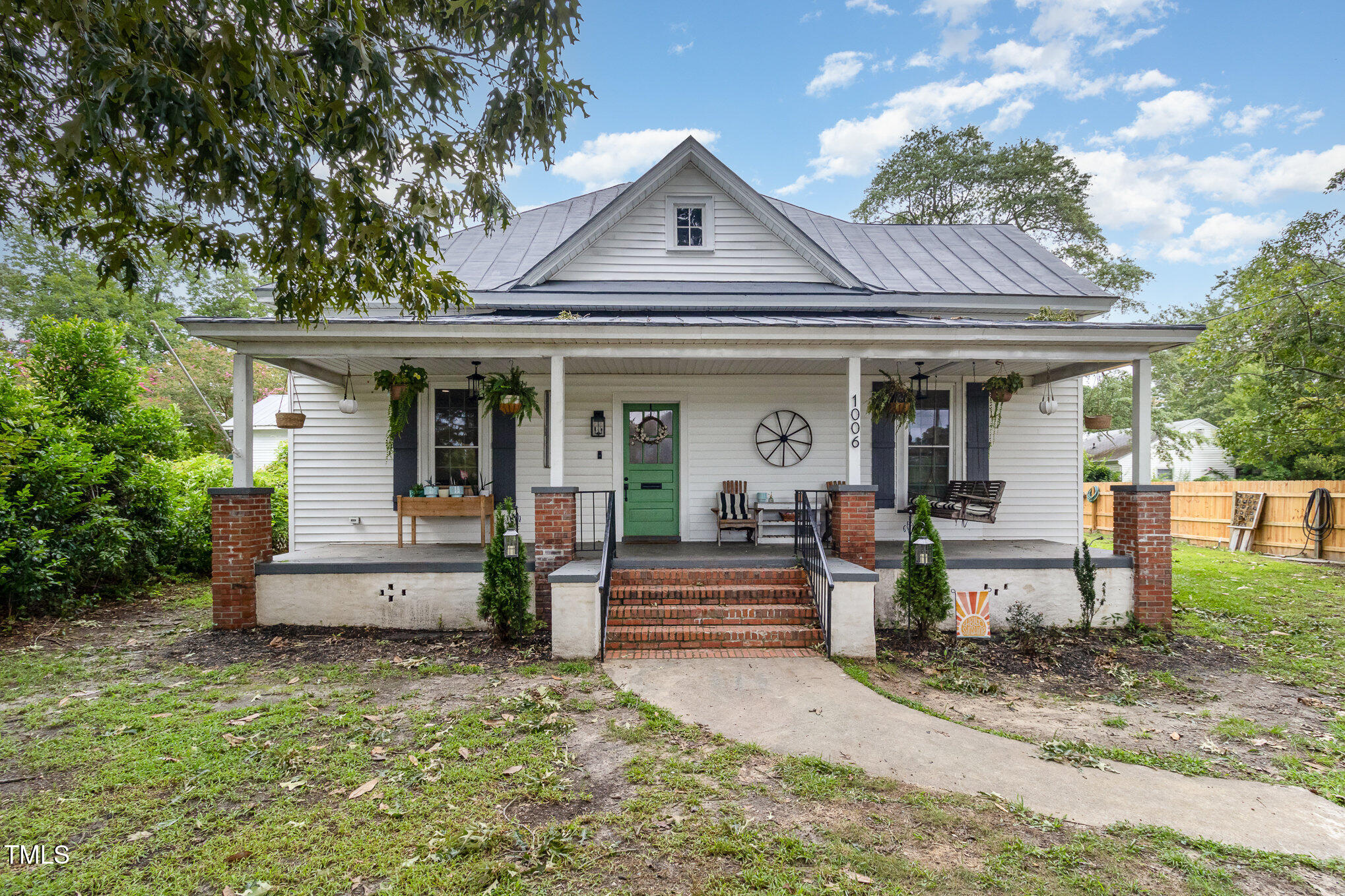 1006 W Broad Street