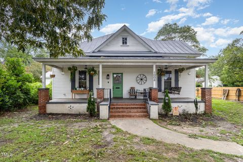 A home in Dunn