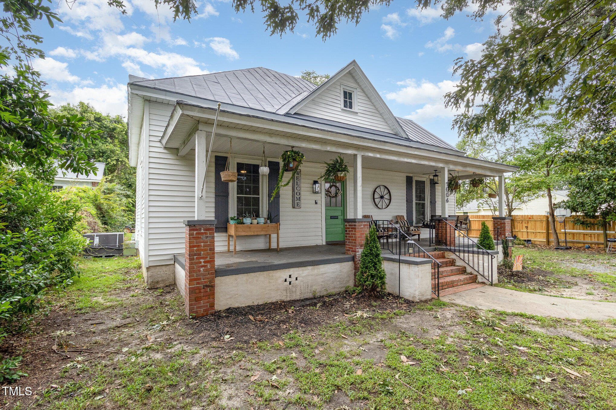 1006 W Broad Street