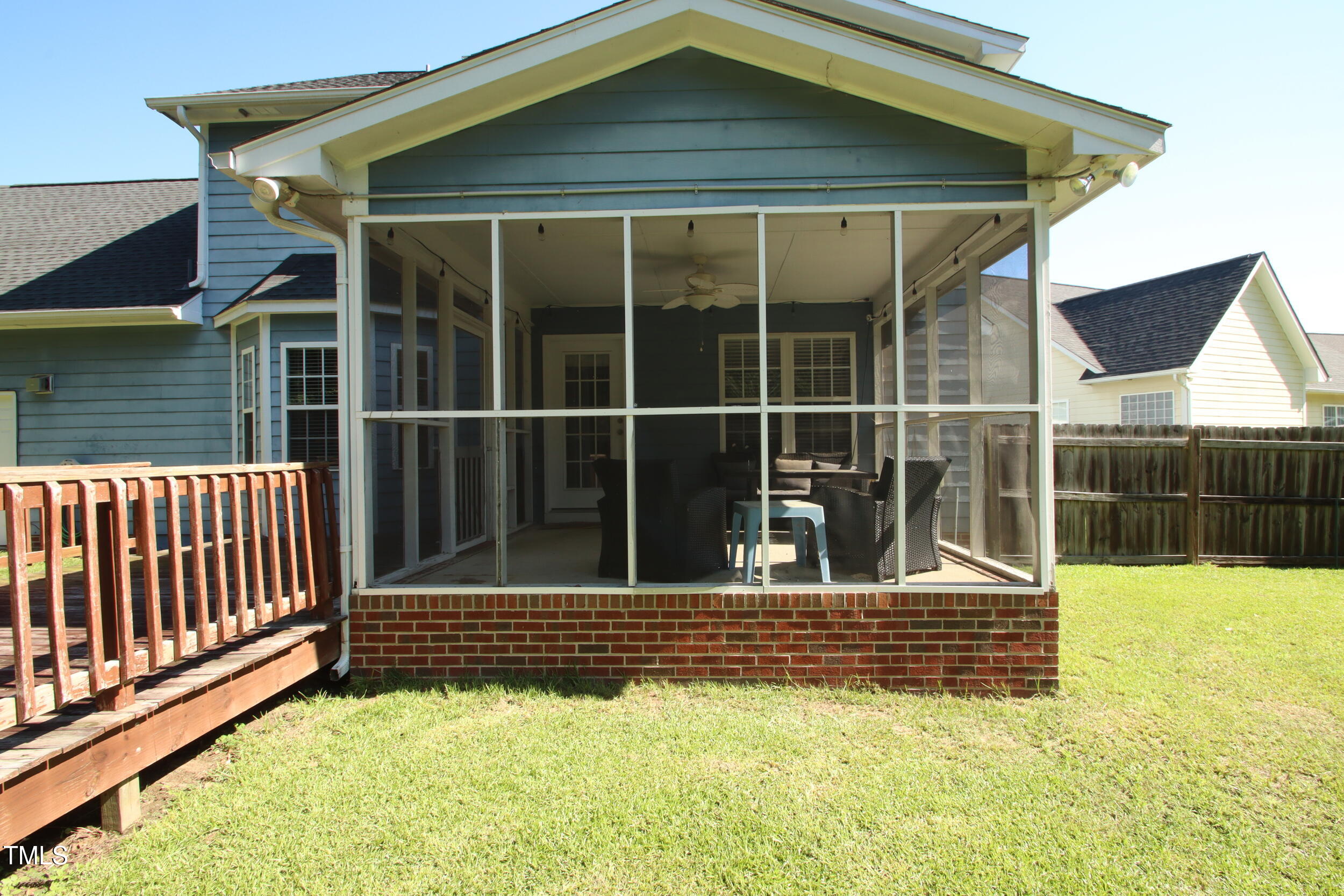 3823 Little John Court