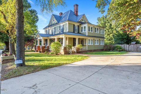 26 Oak Street Roxboro NC 27573