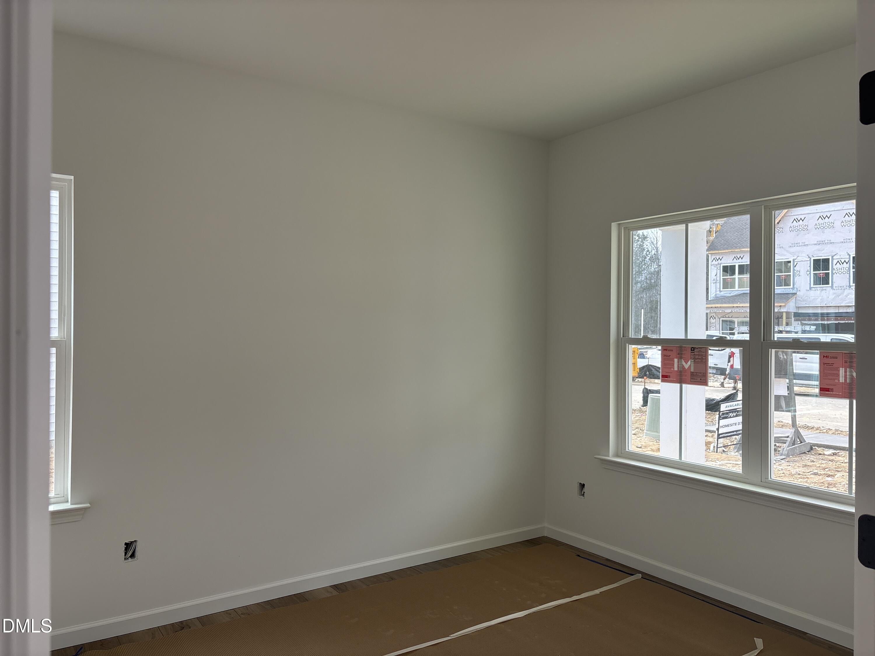 925 Fetching Place 373