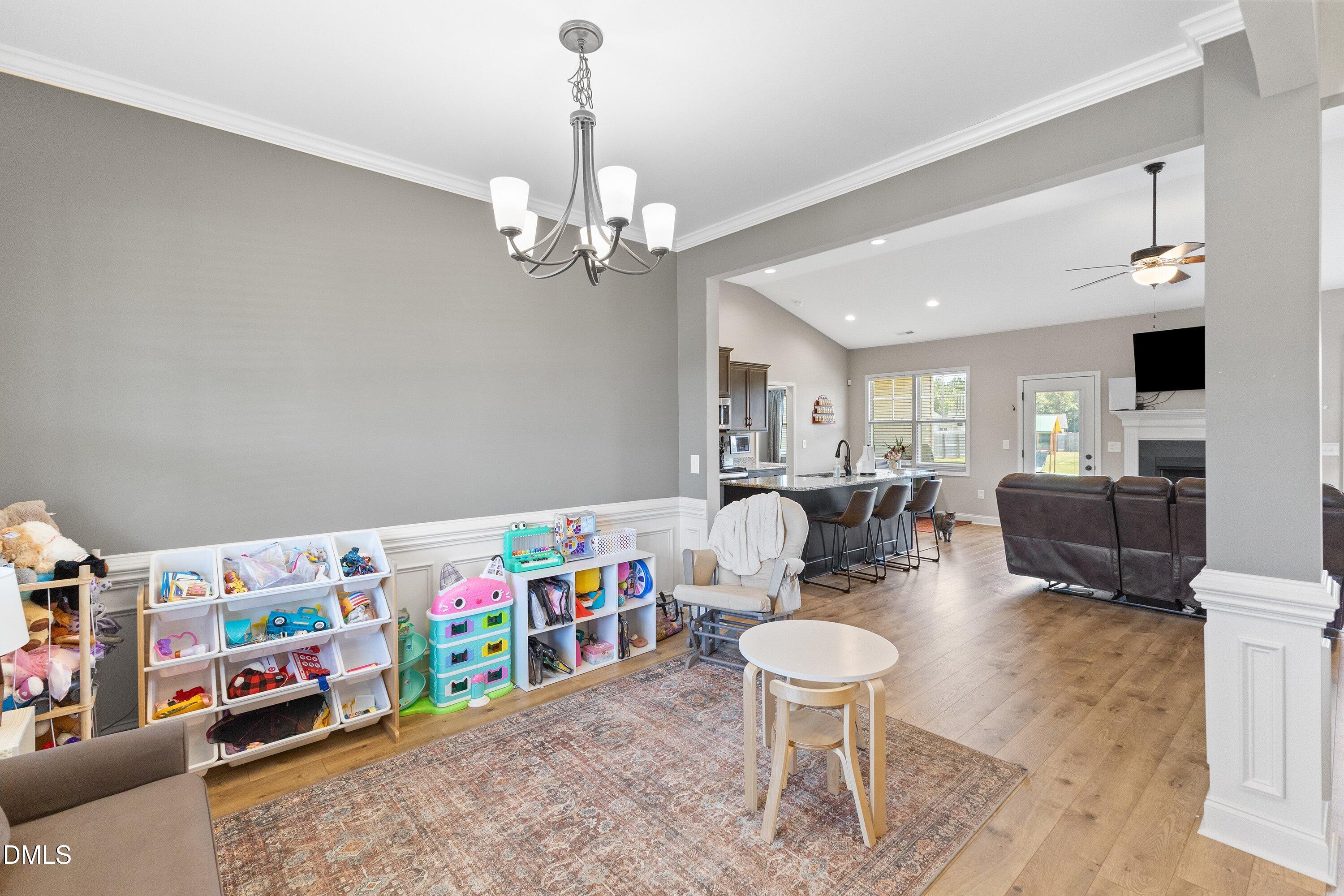 175 Day Lily Street