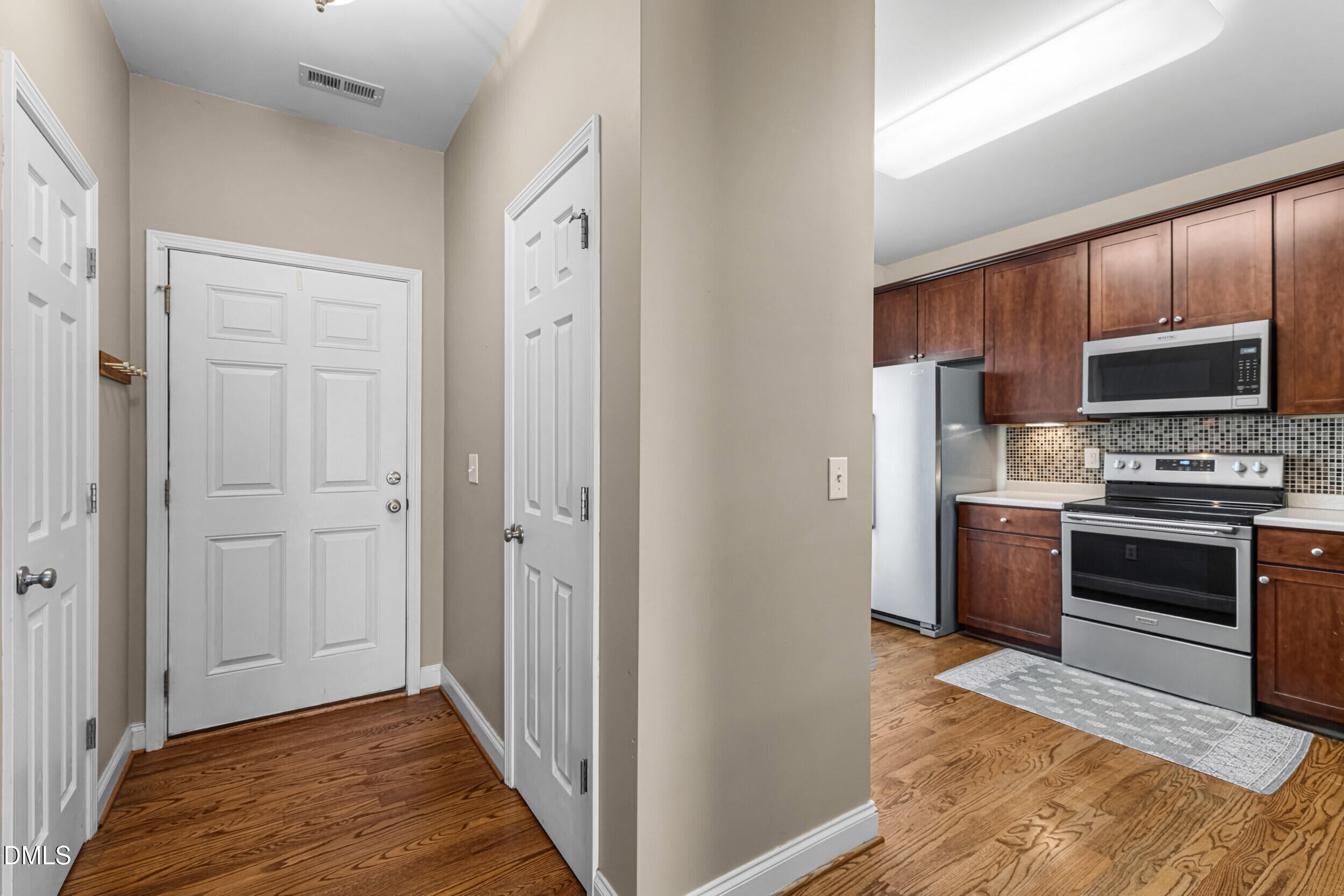 3024 Settle In Lane