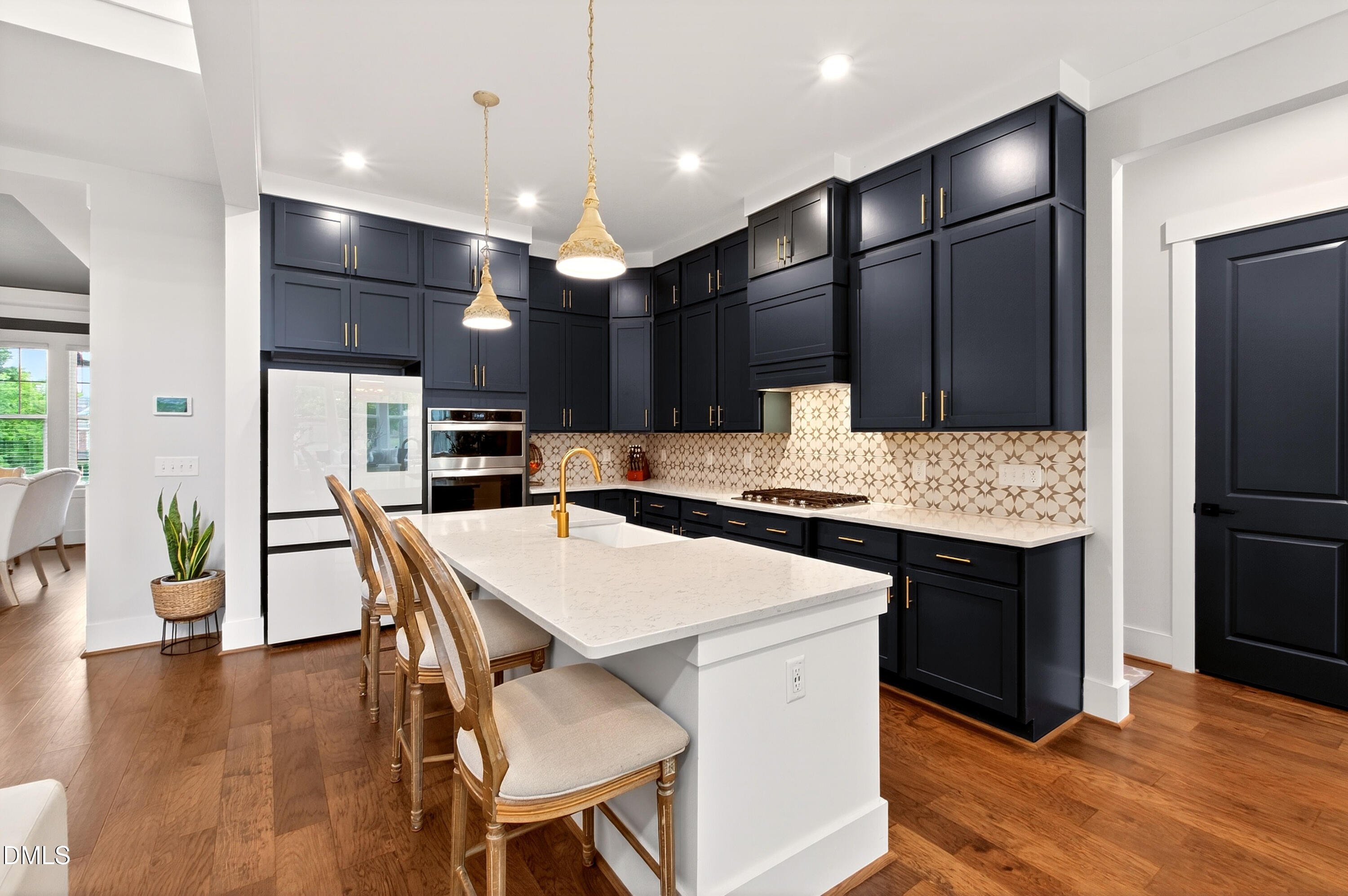 198 S Clearbrook Court